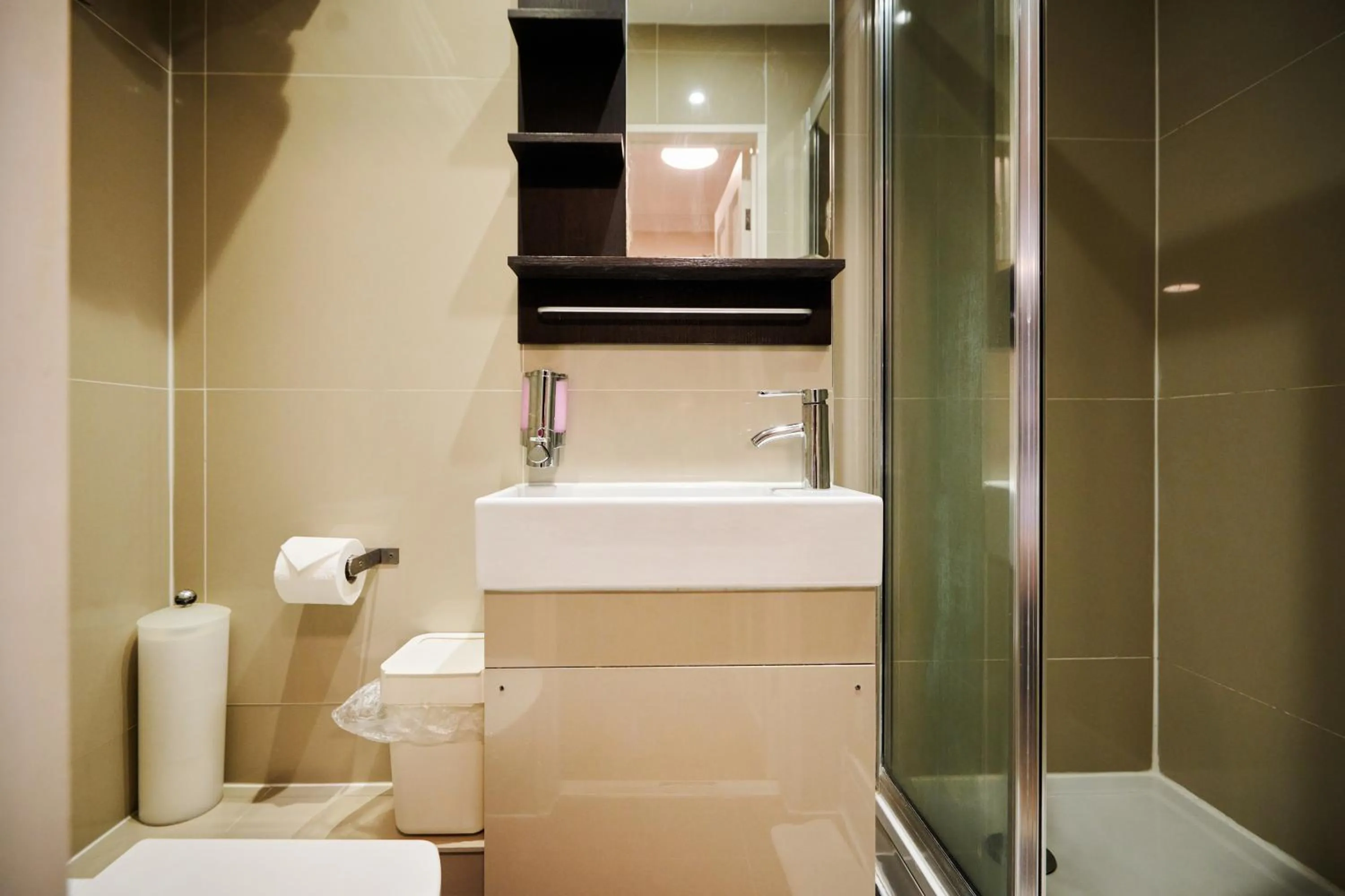 Bathroom in Huttons Hotel, Victoria London