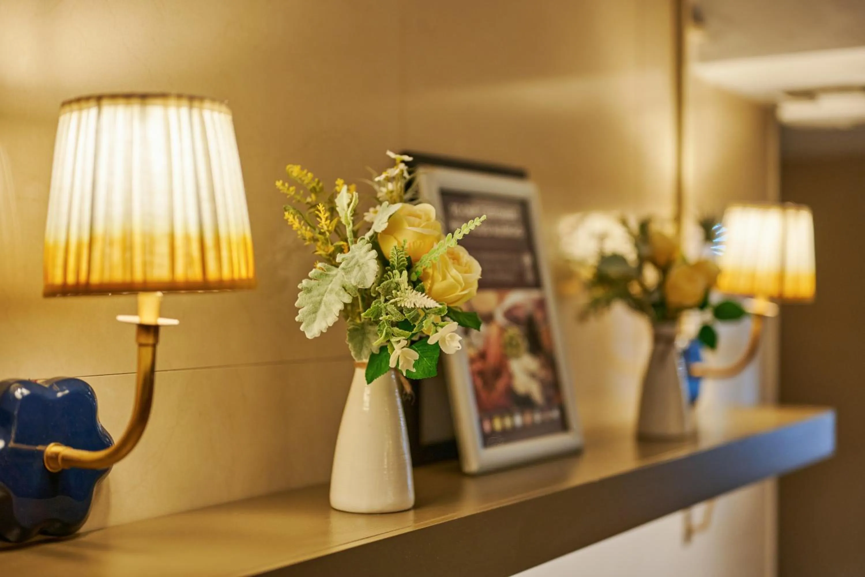 Huttons Hotel, Victoria London