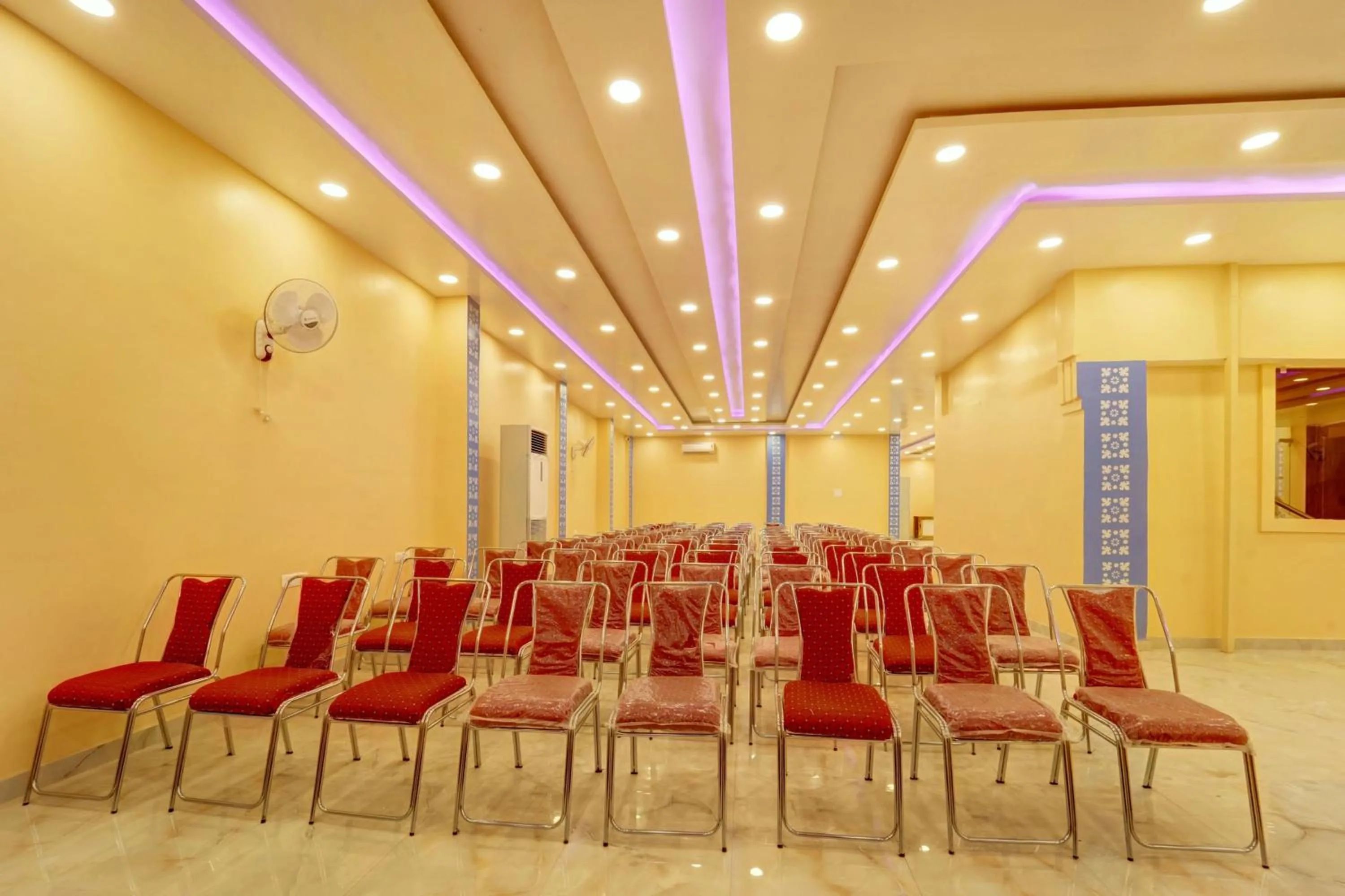 Other in Super Townhouse OAK The Dev Regency