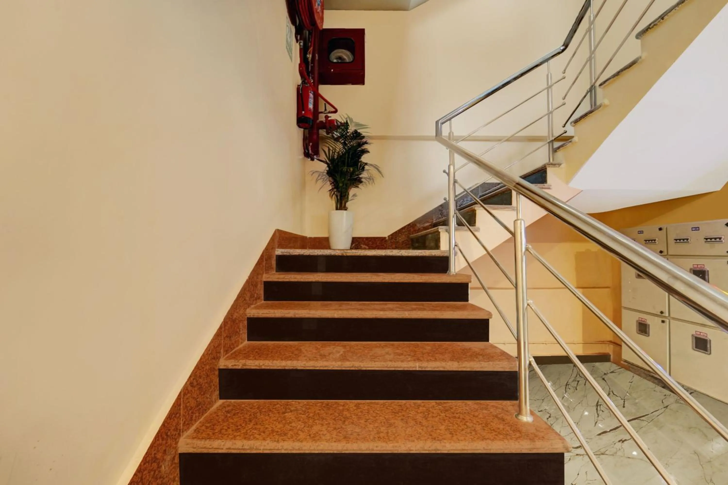 Lobby or reception in Super Townhouse OAK The Dev Regency