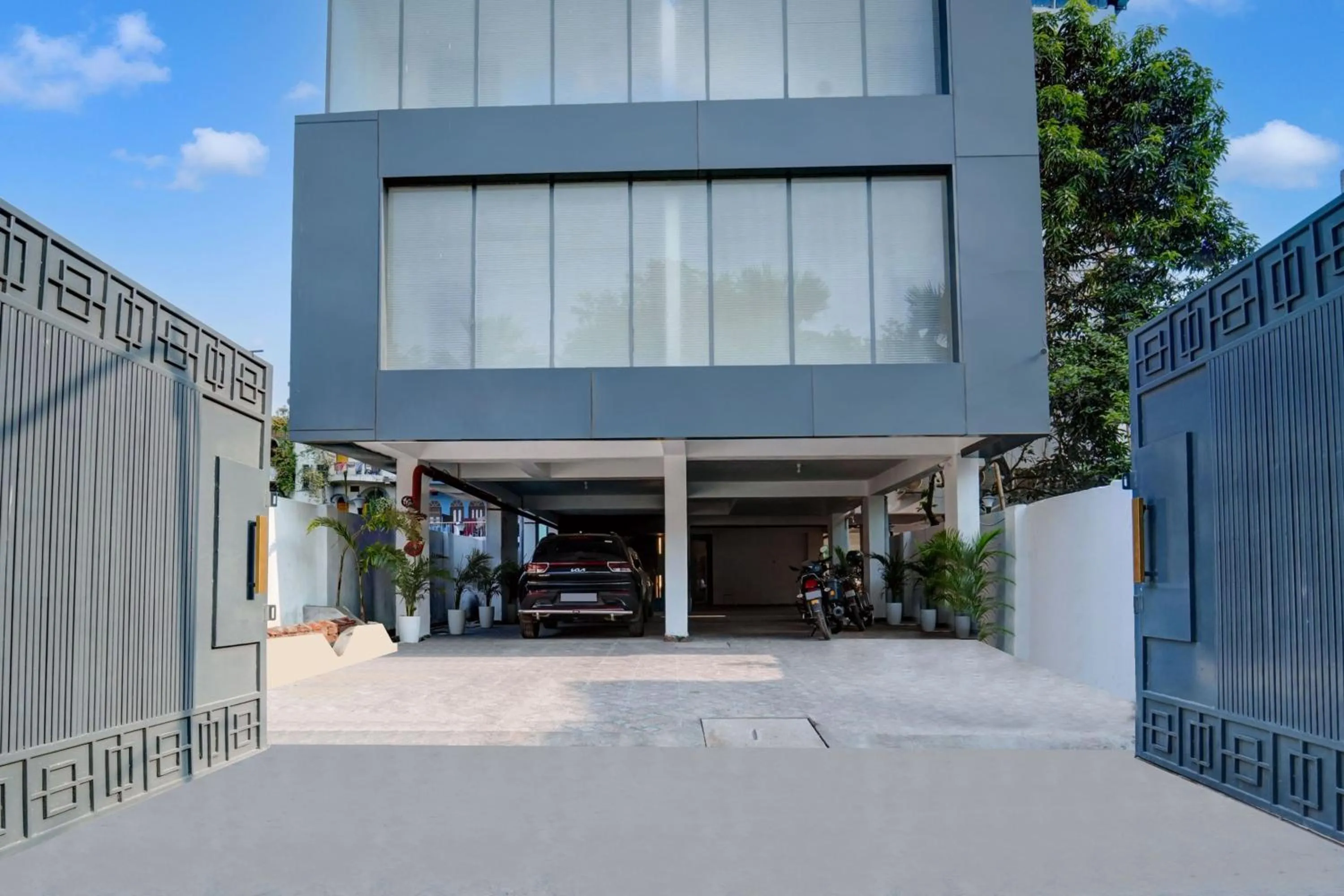 Facade/entrance in Super Townhouse OAK The Dev Regency