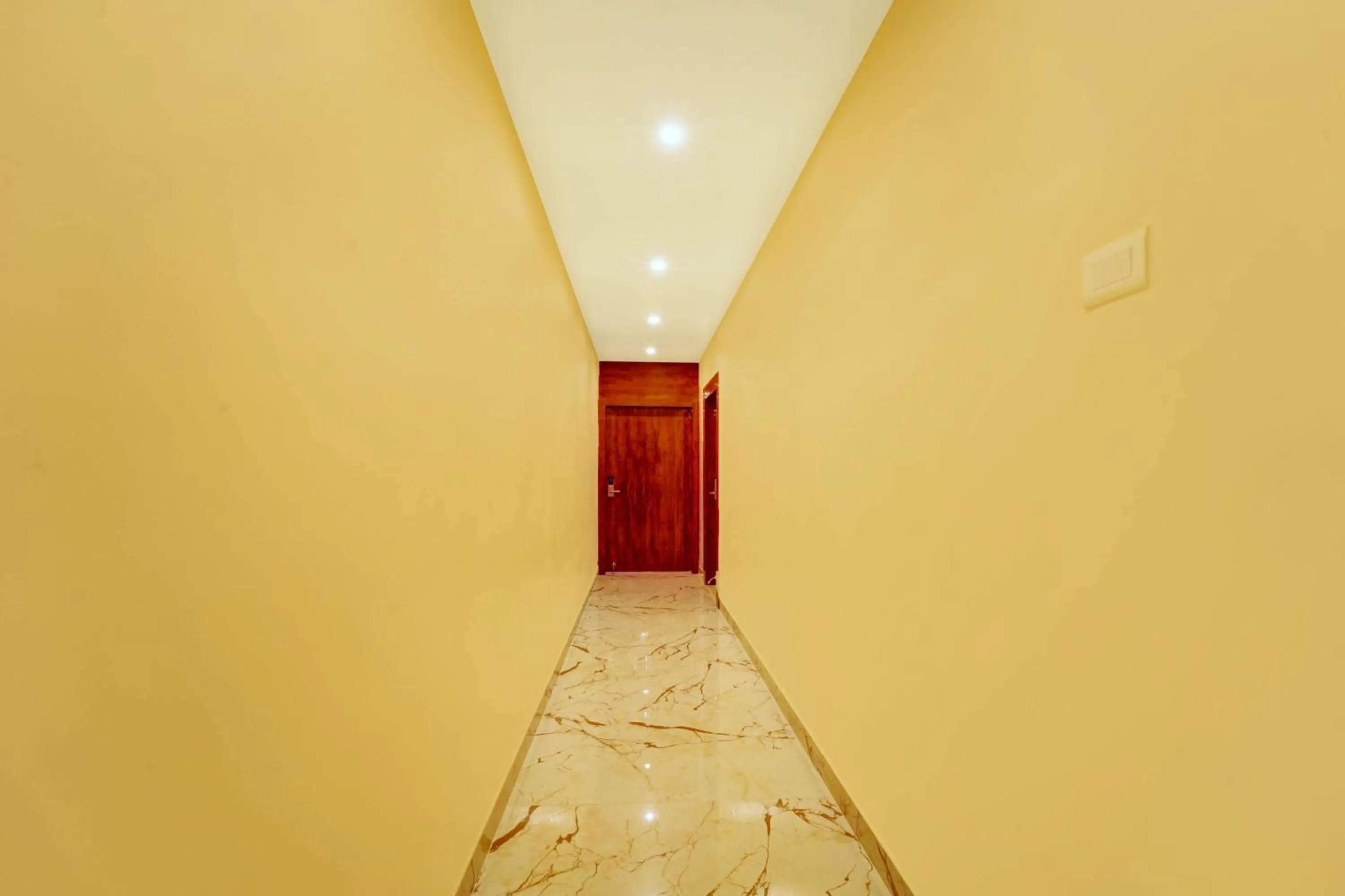 Lobby or reception in Super Townhouse OAK The Dev Regency