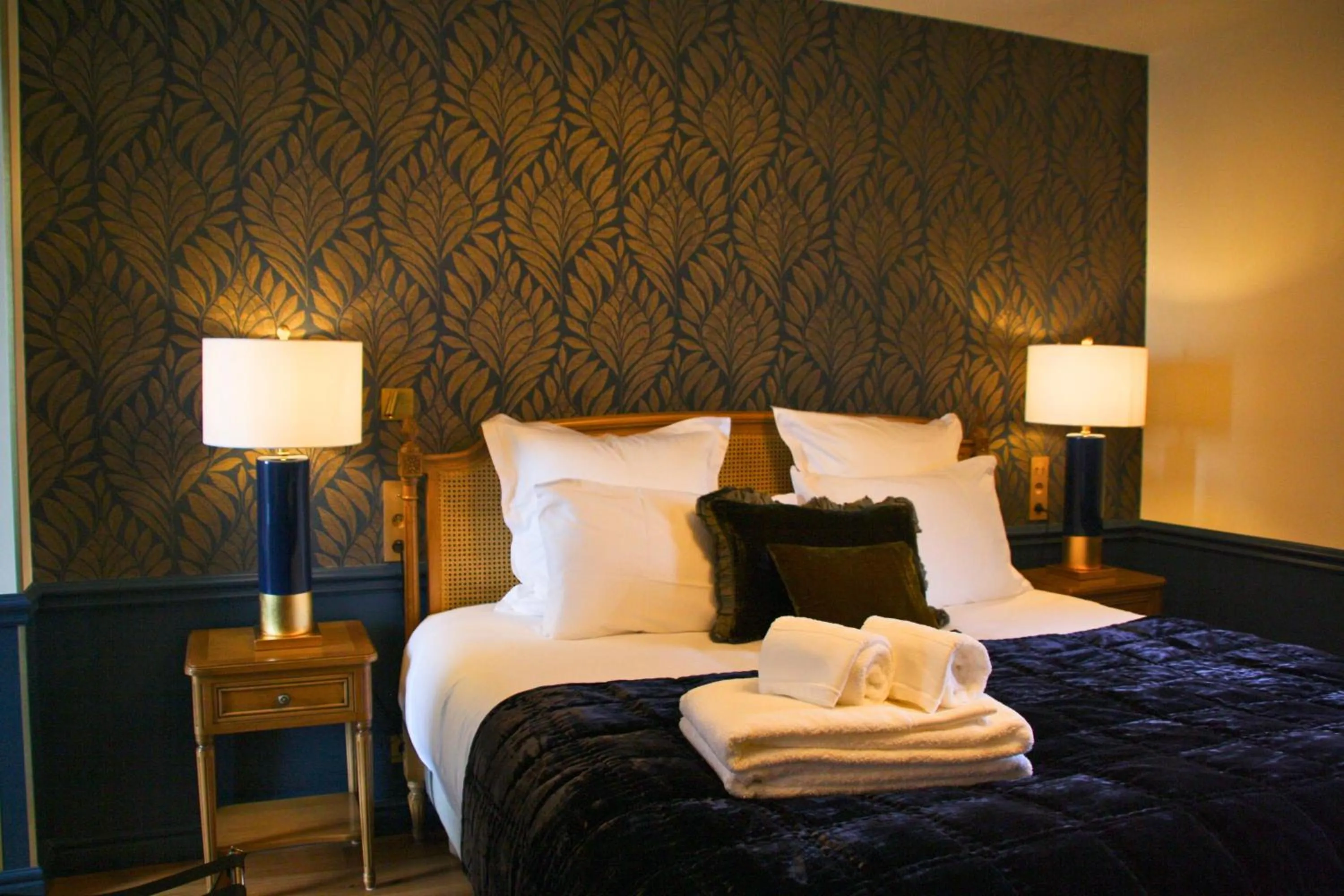 Bedroom, Bed in Villa Victoria Hôtel et Spa