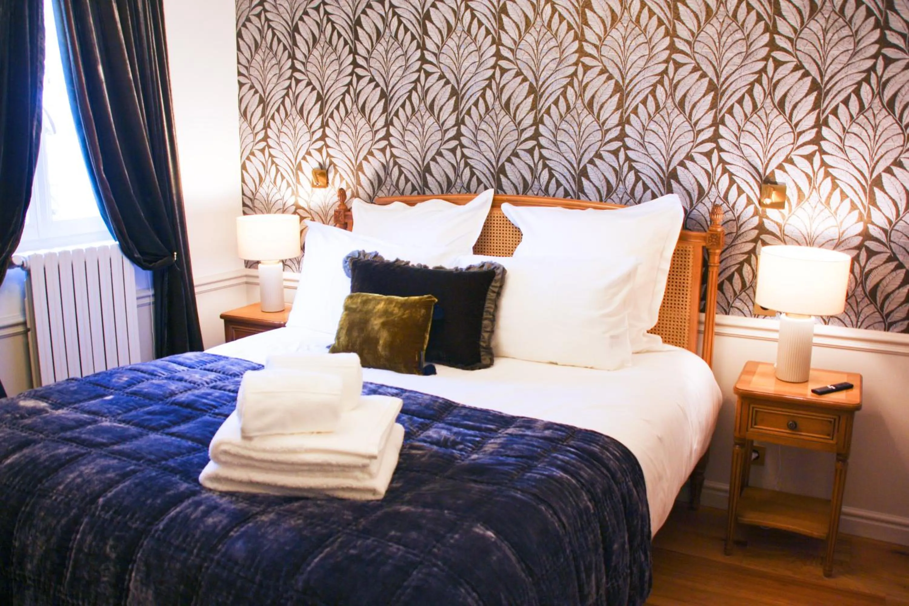 Photo of the whole room, Bed in Villa Victoria Hôtel et Spa