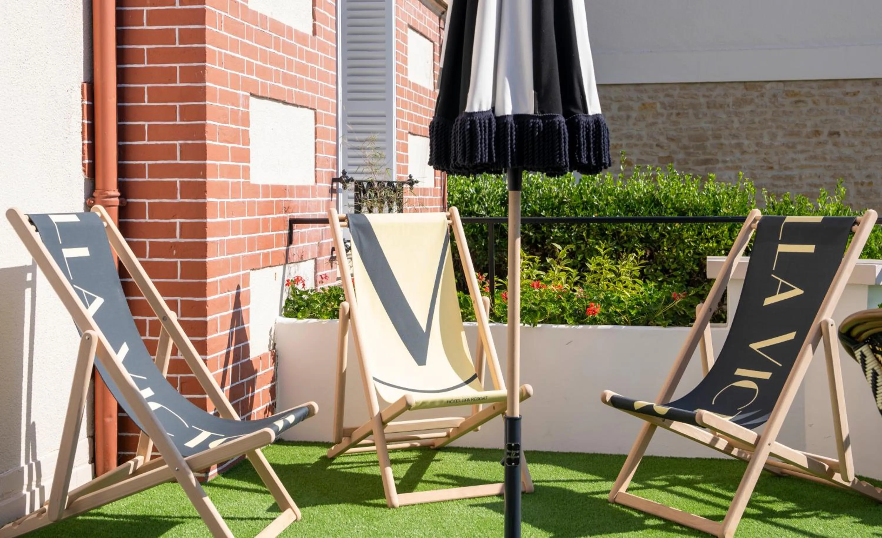 Patio in Villa Victoria Hôtel et Spa