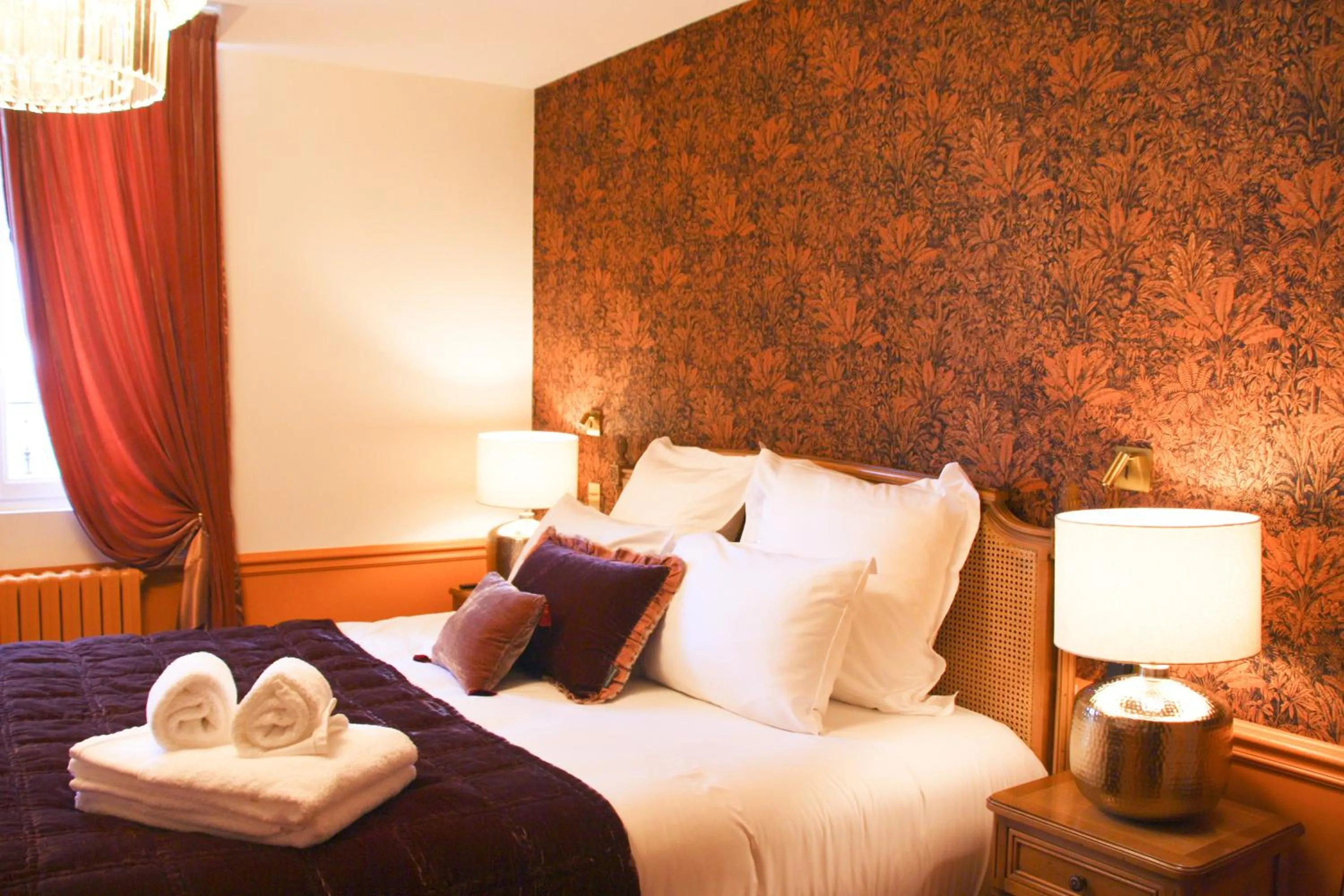 Bedroom, Bed in Villa Victoria Hôtel et Spa