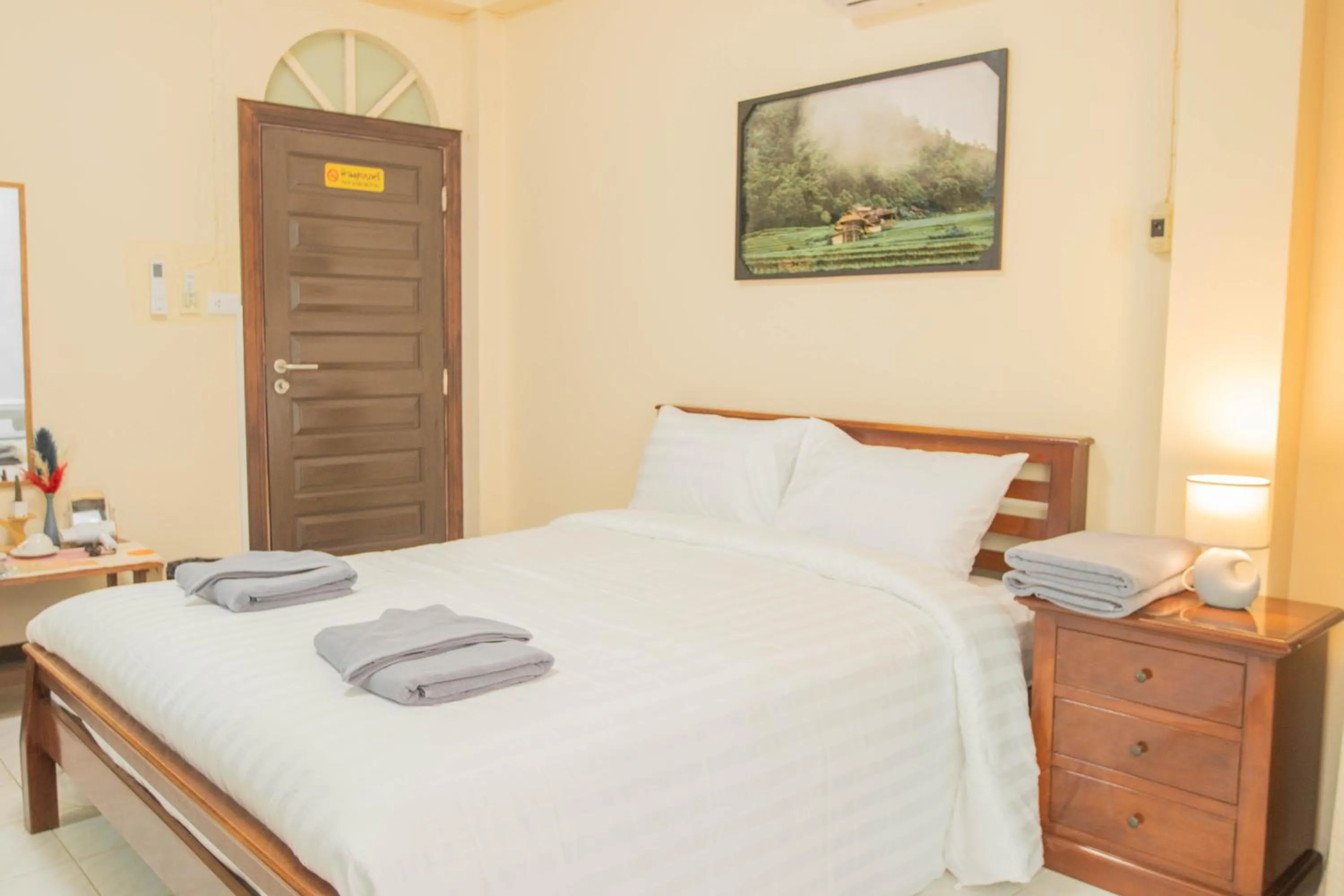 Bedroom, Bed in Maiiam Guesthouse Patong