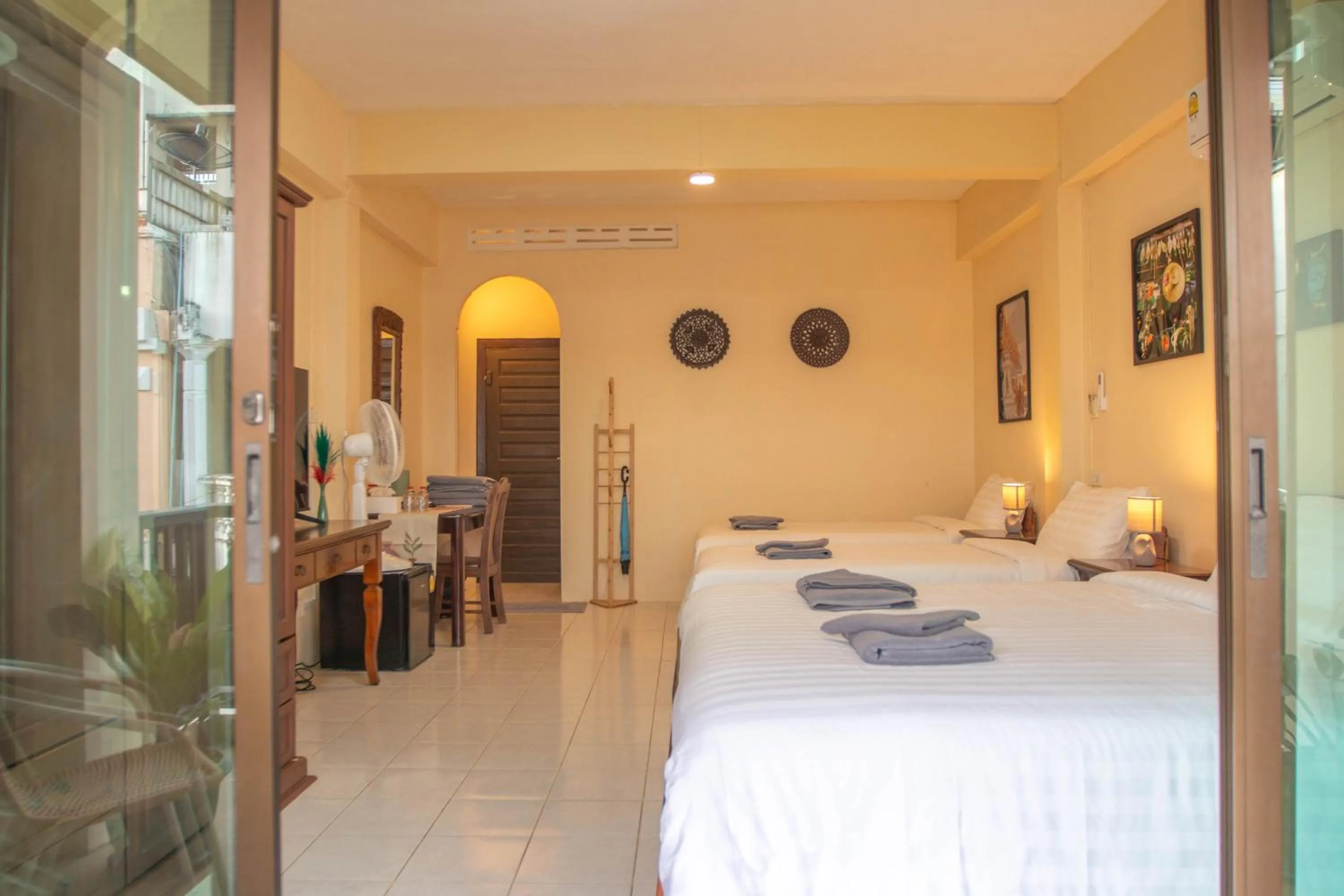 Bedroom, Bed in Maiiam Guesthouse Patong