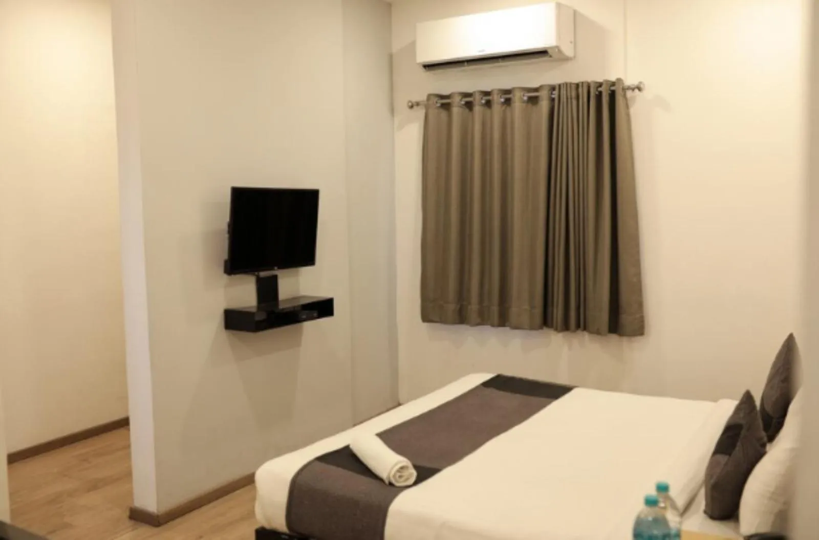 Bed in Hotel Signature, Nagpur