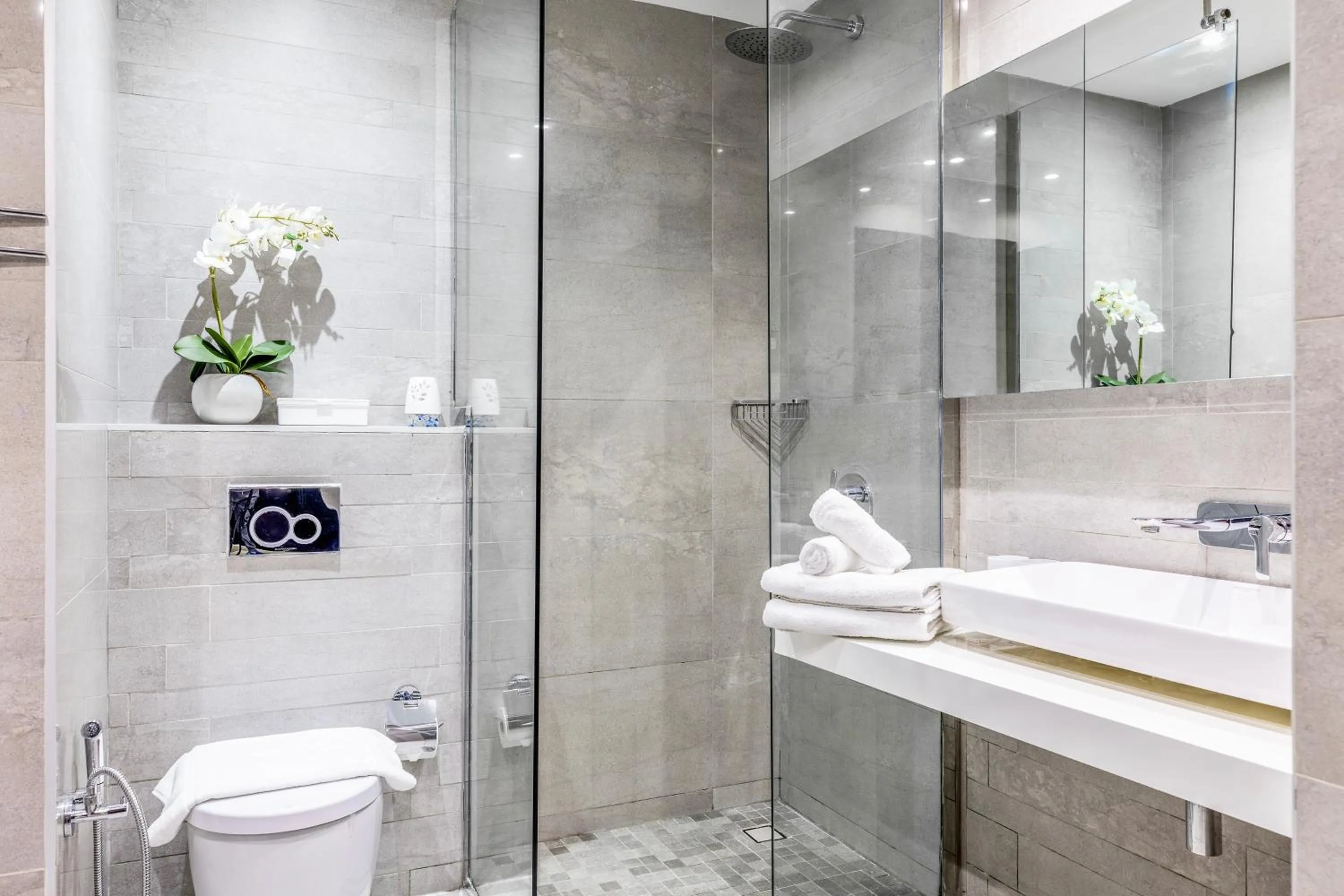 Toilet in Maison Privee - Serene & Luxury Retreat in the Heart of JBR Beach