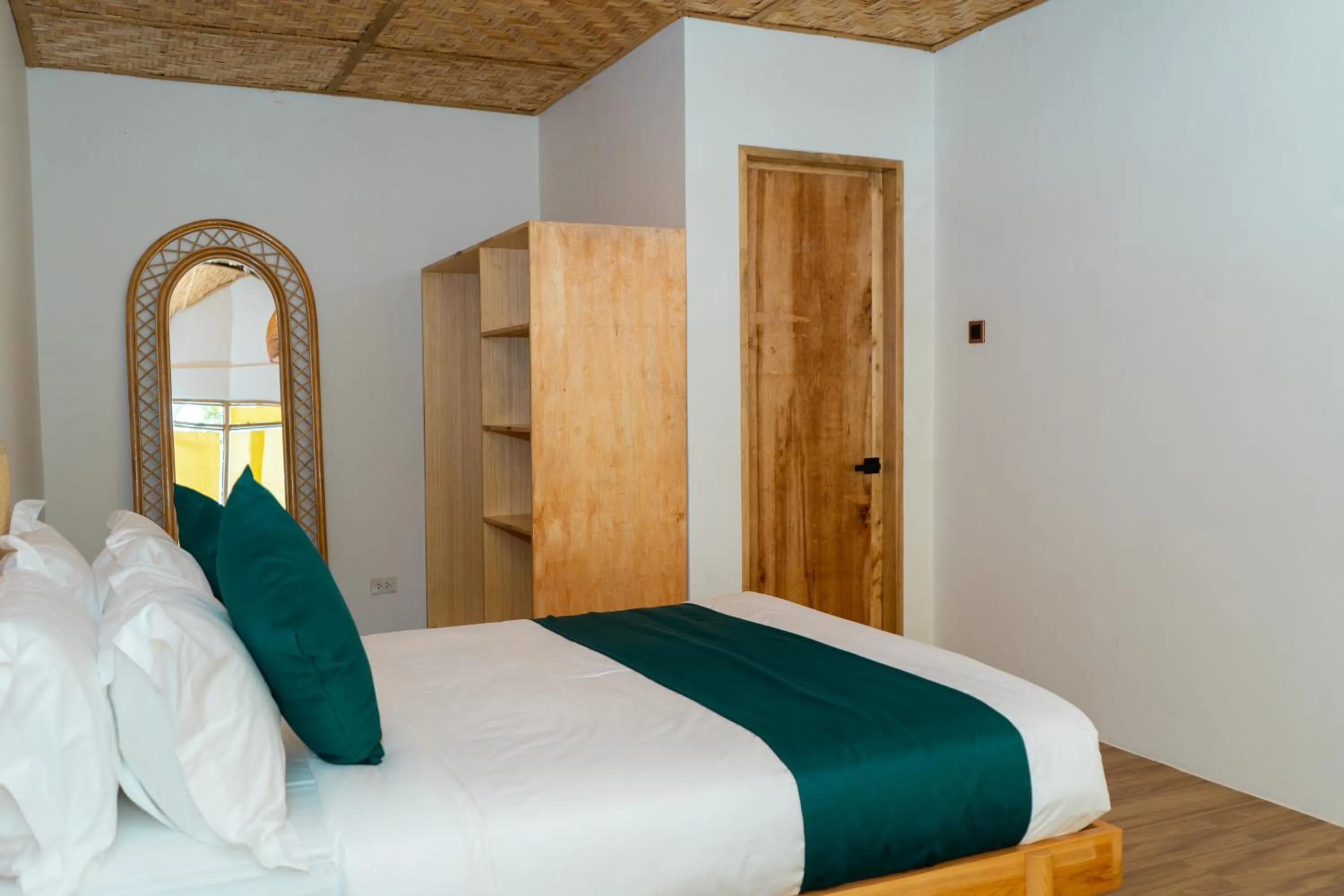 Bedroom, Bed in Nadhibar Resort