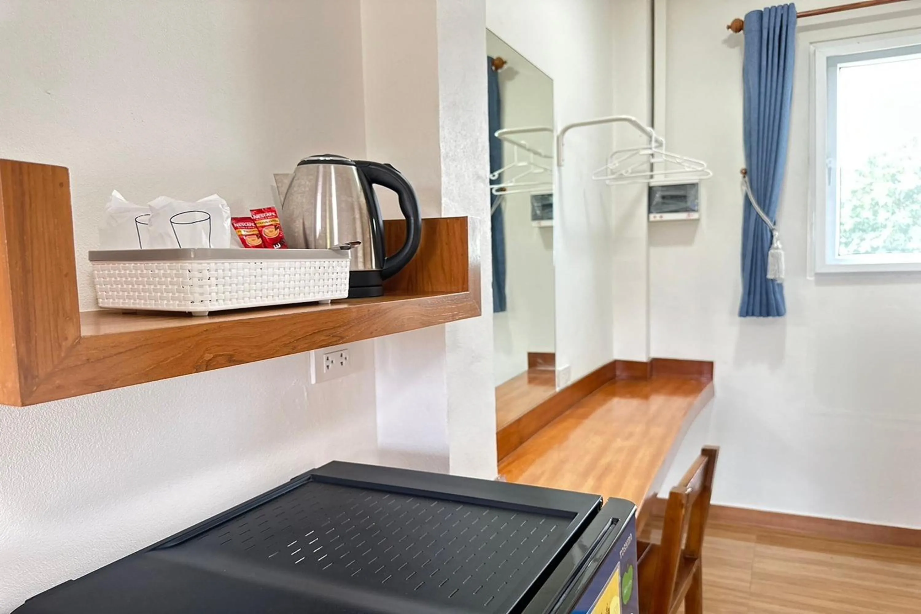 Coffee/tea facilities in The White House P&N Hotel Chiang Rai