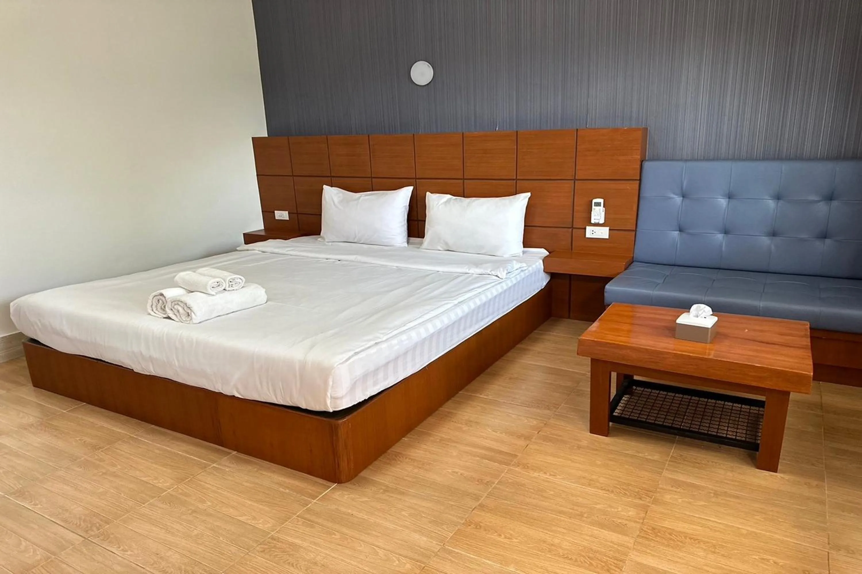 Bed in The White House P&N Hotel Chiang Rai