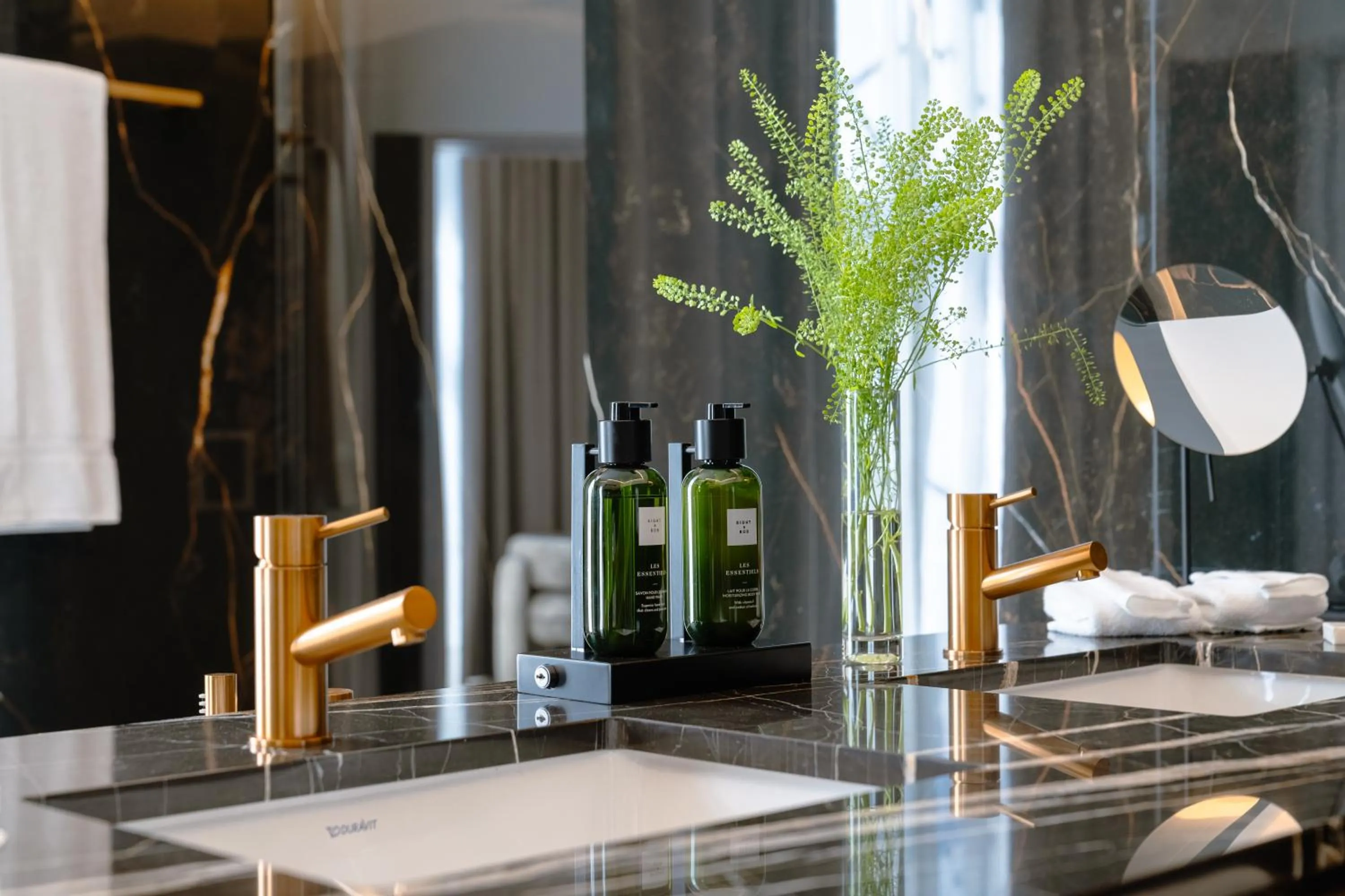 Bathroom in Maison Albar - Amoure - The Leading Hotels of the World