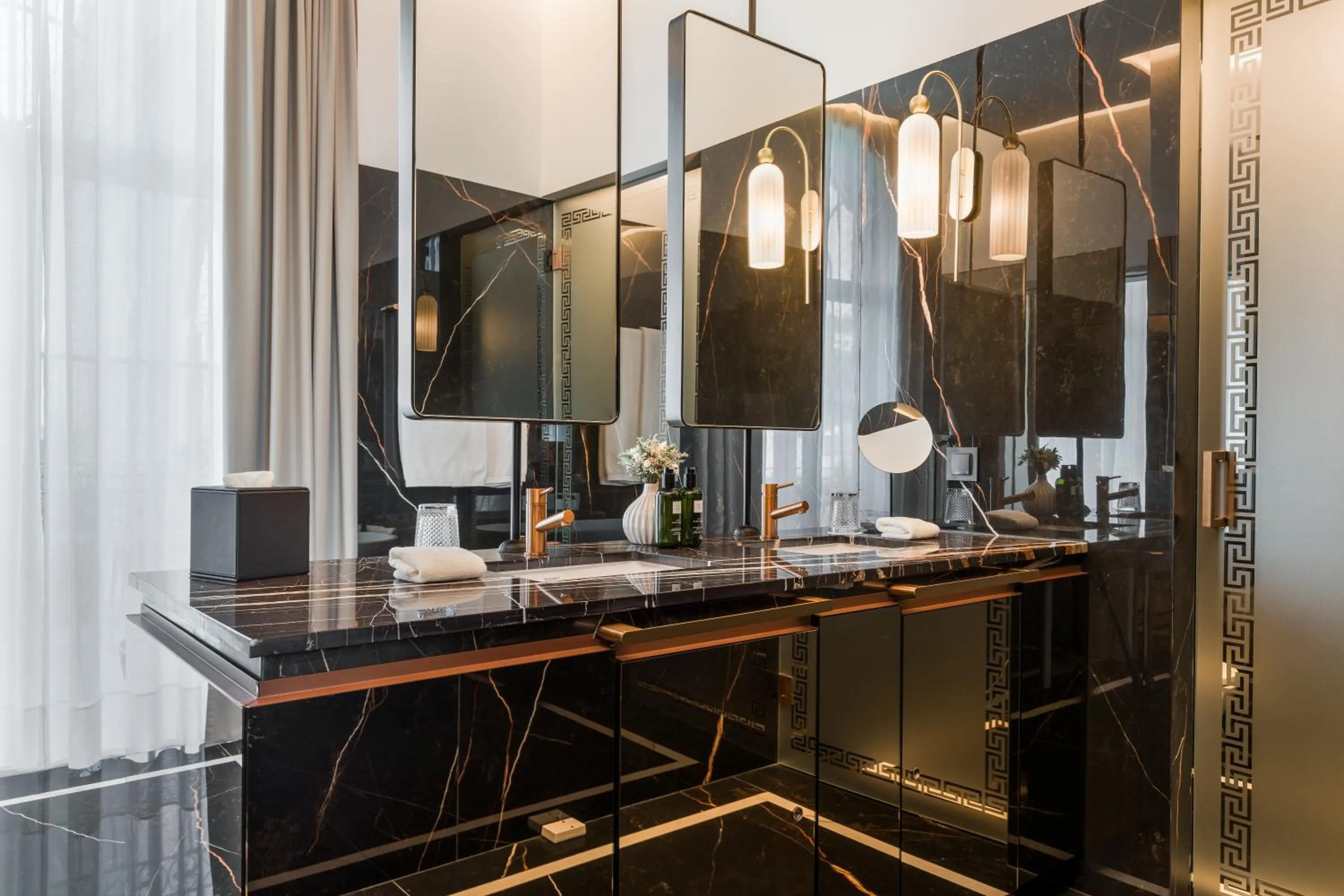 Bathroom in Maison Albar - Amoure - The Leading Hotels of the World