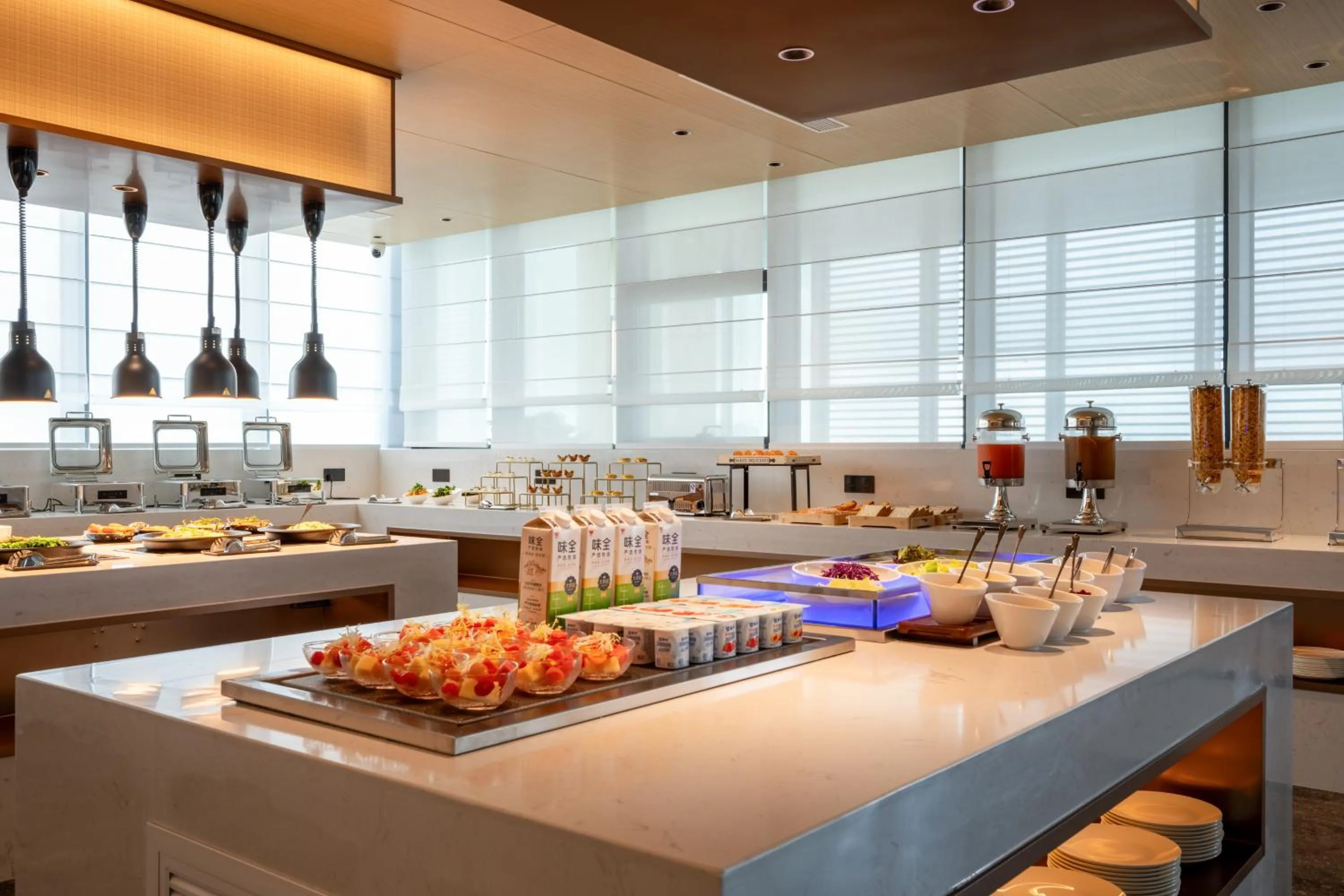 Restaurant/places to eat in Days Inn by Wyndham Zhuhai Gongbei Port