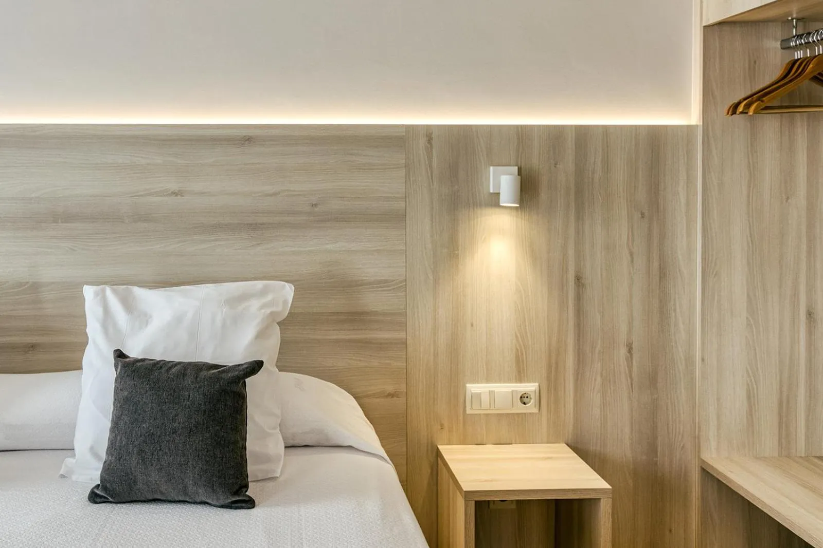 Bed in Hotel Emporium - Adults Only