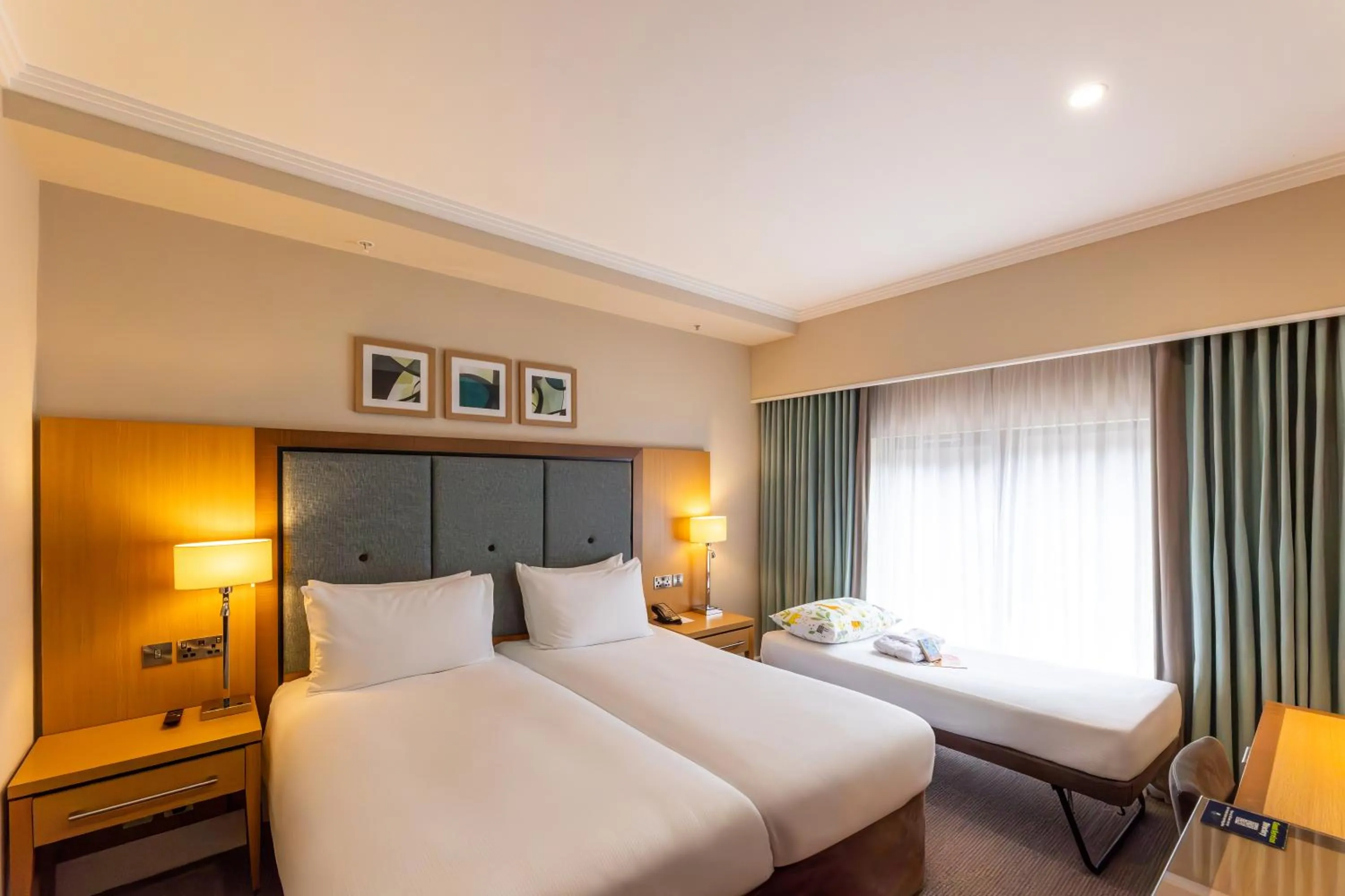 Bed in DoubleTree by Hilton London Victoria