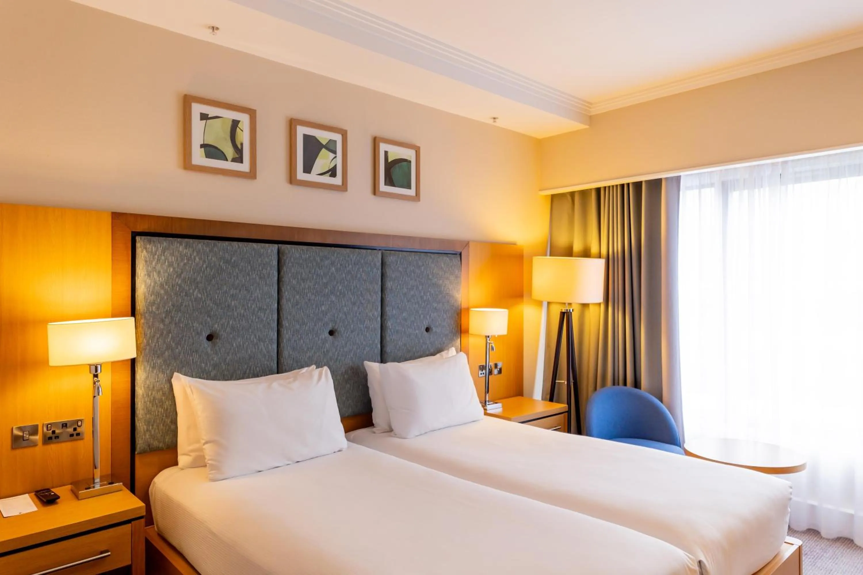 Bed in DoubleTree by Hilton London Victoria