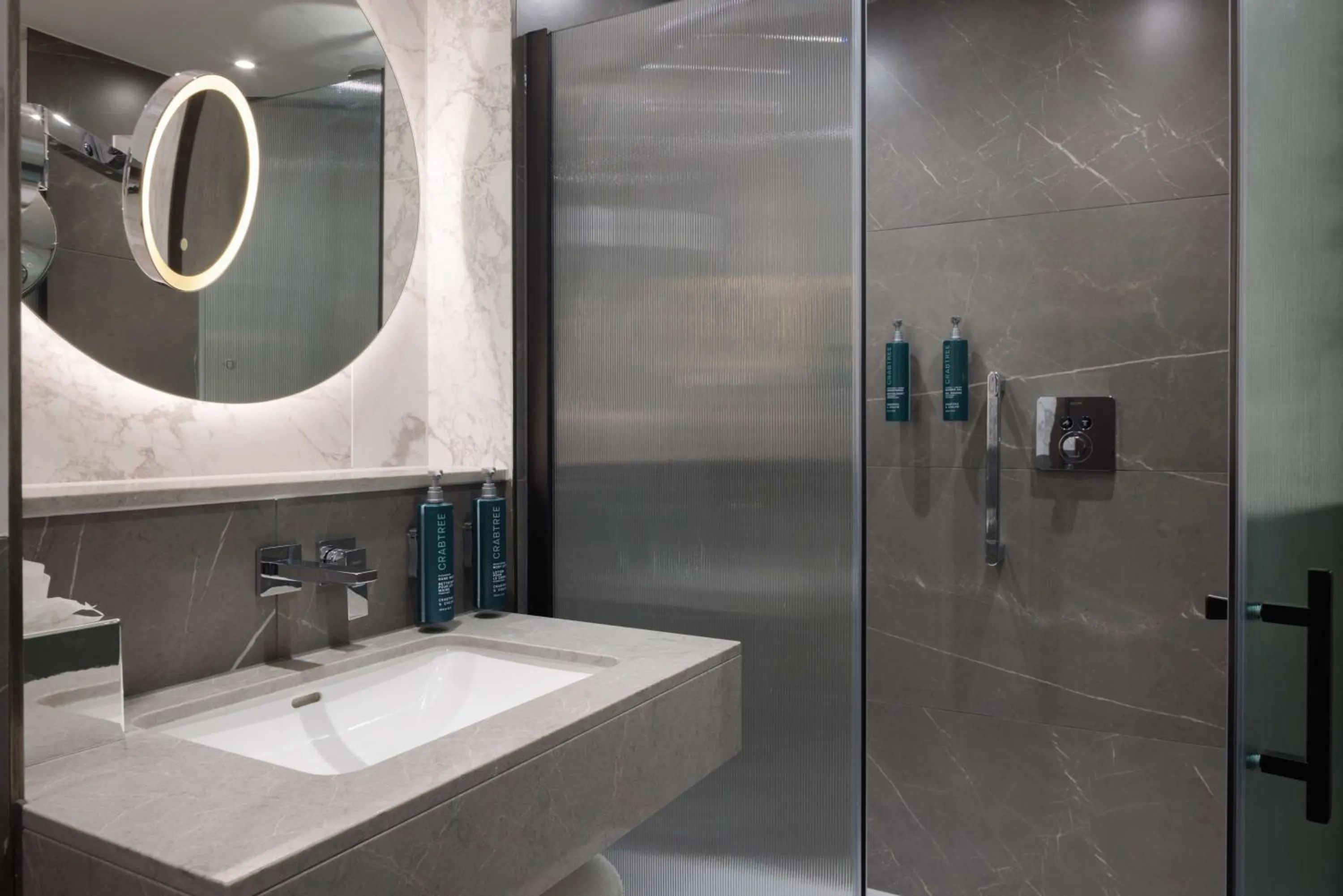 Bathroom in DoubleTree by Hilton London Victoria