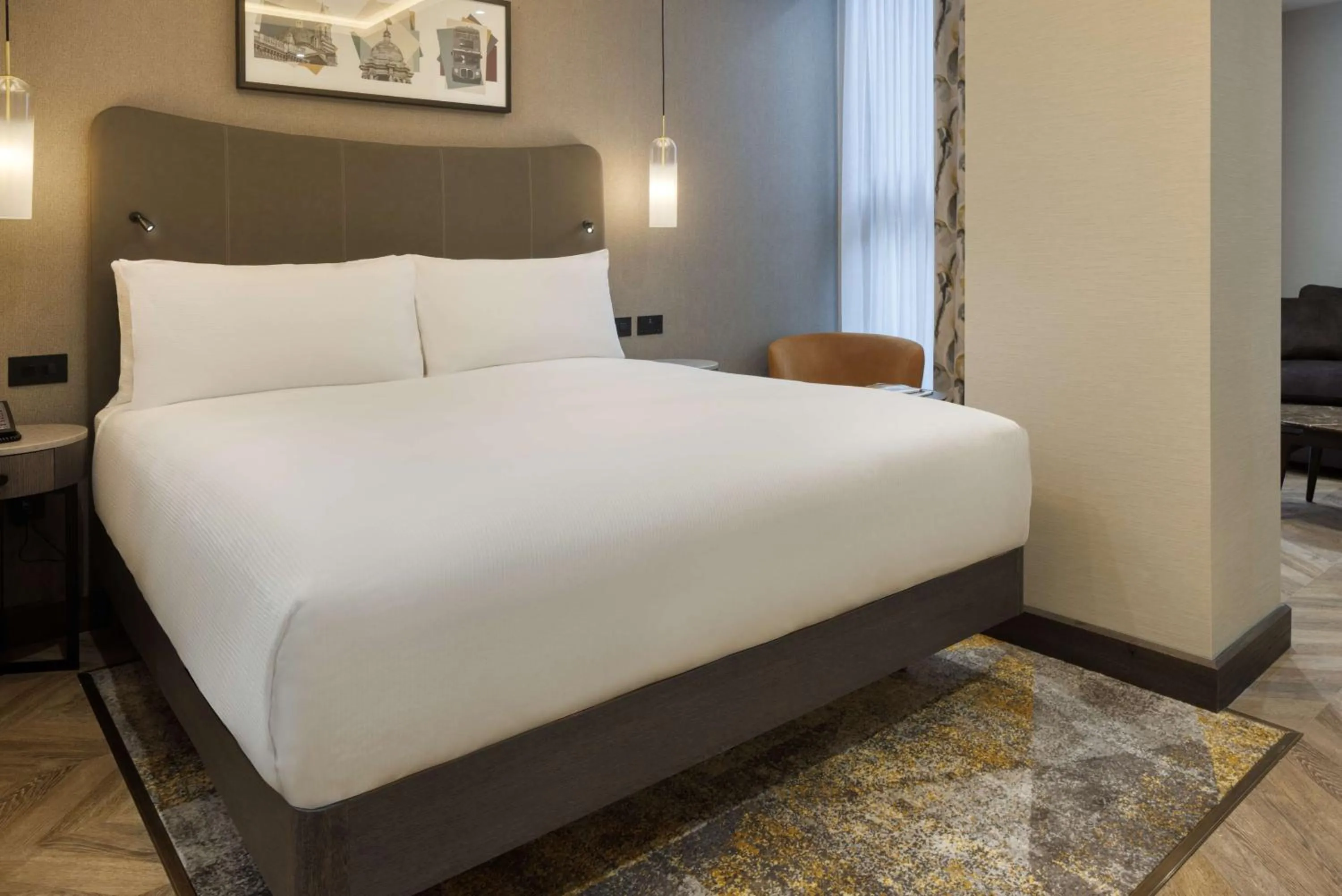 Bed in DoubleTree by Hilton London Victoria