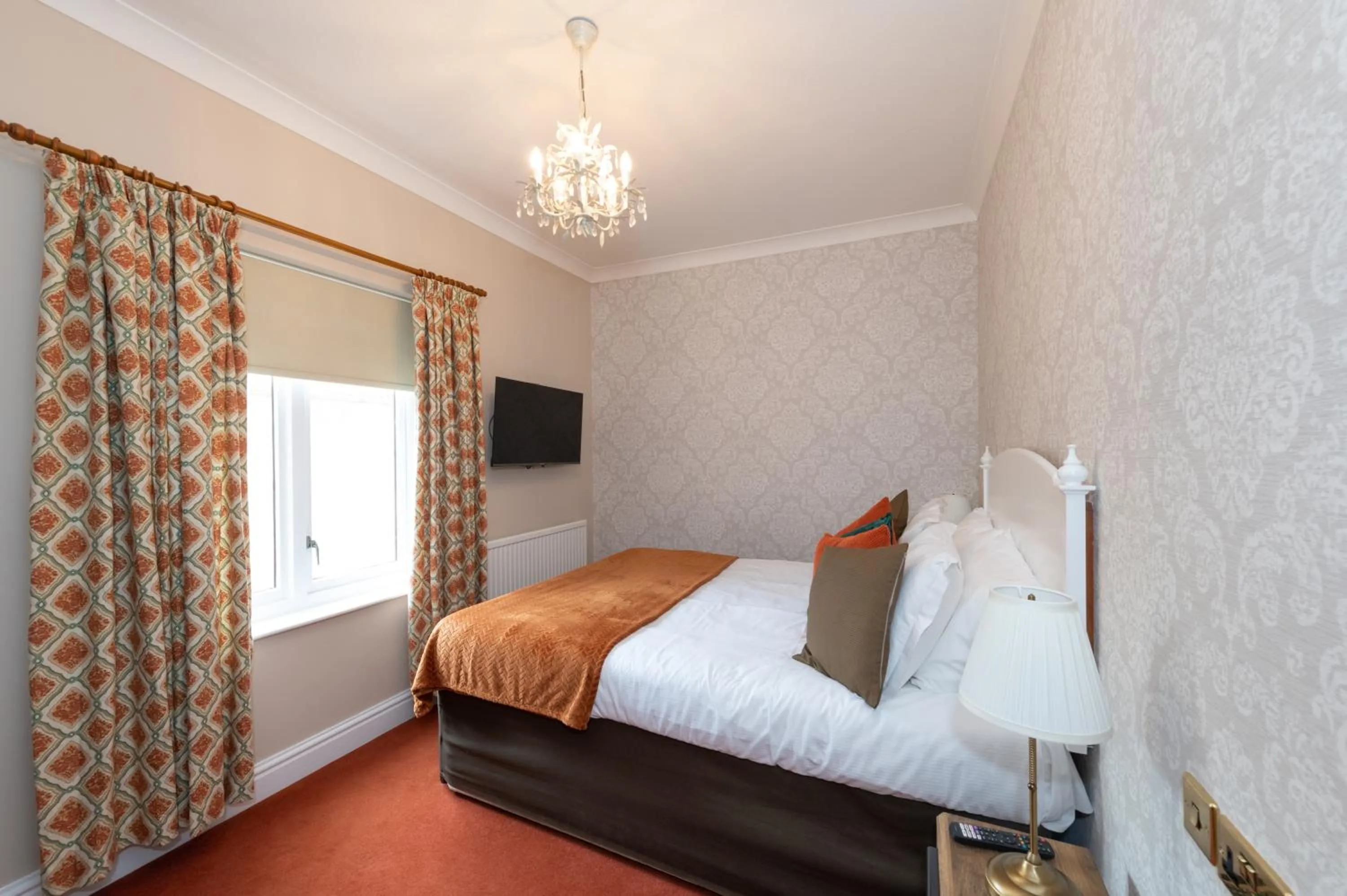 Property building, Bed in Appleby Manor Hotel & Garden Spa
