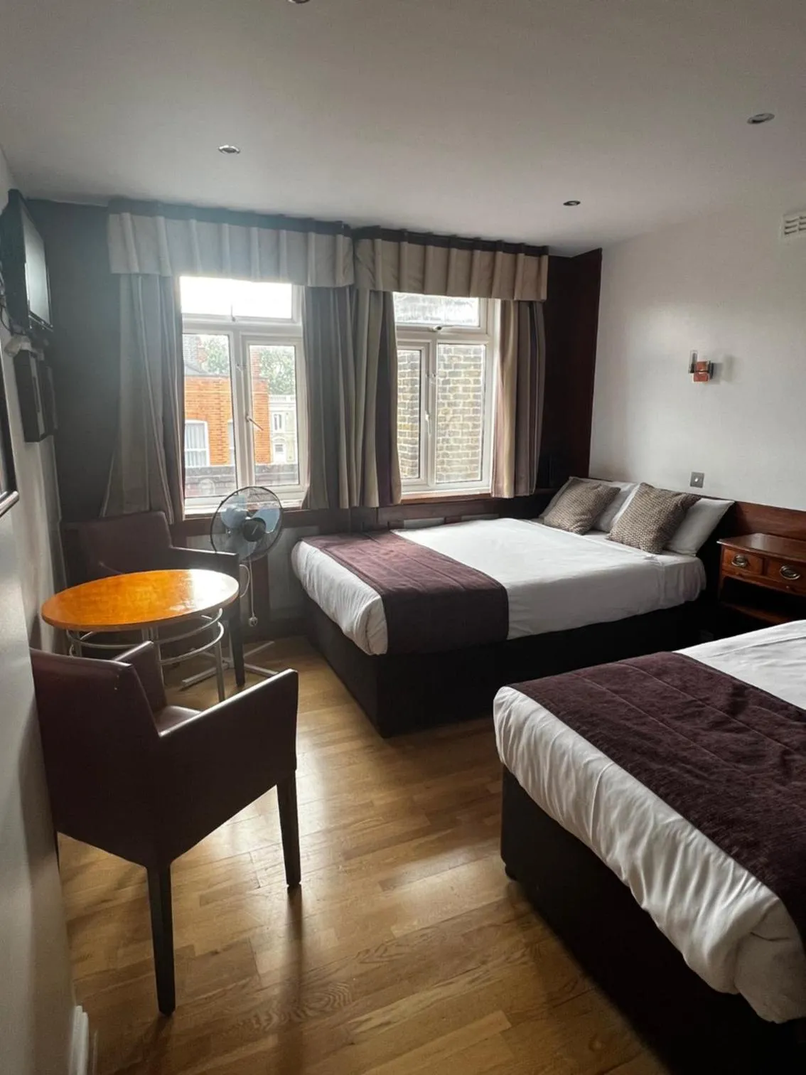 Bedroom, Bed in Garden View Hotel