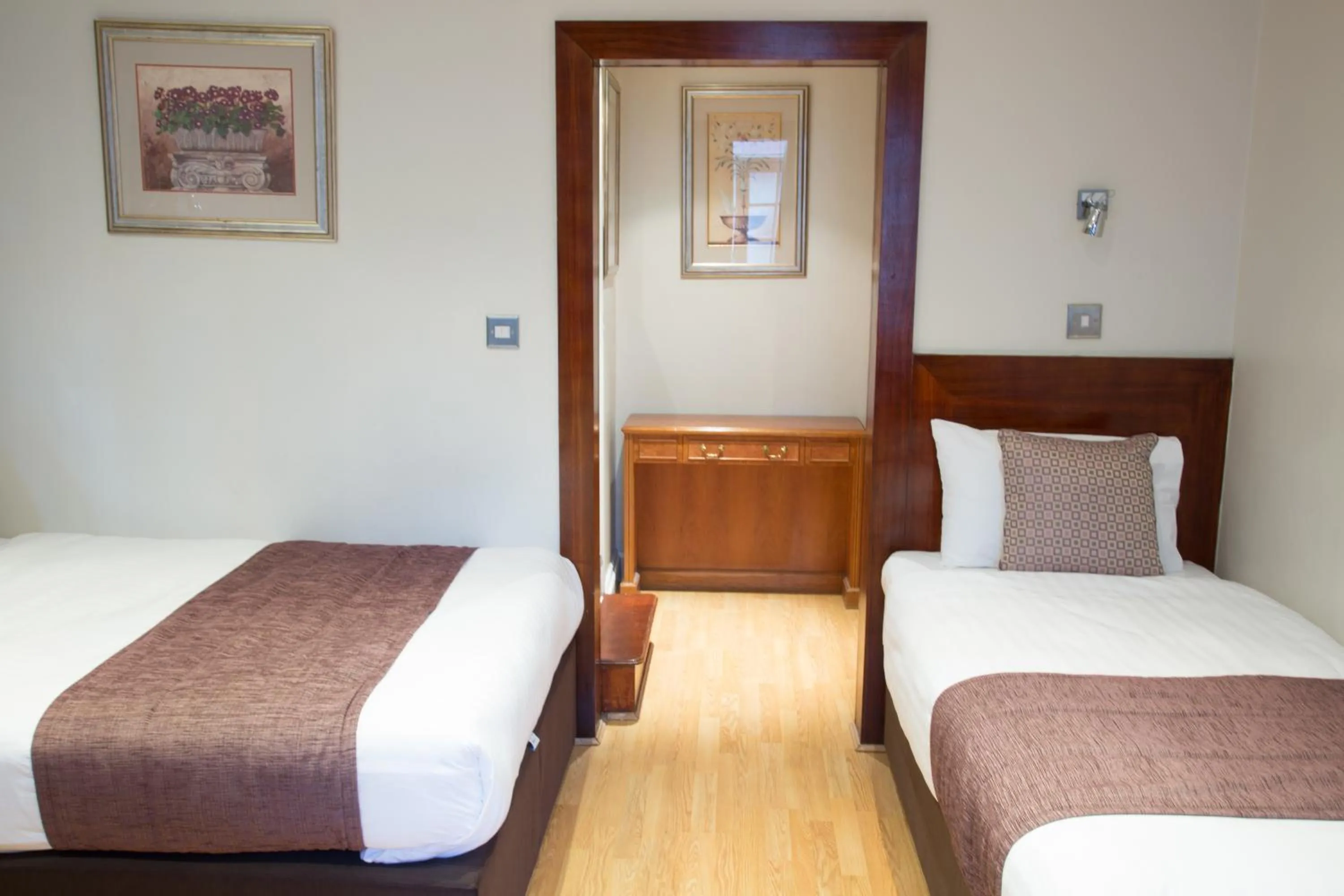 Bed in Garden View Hotel