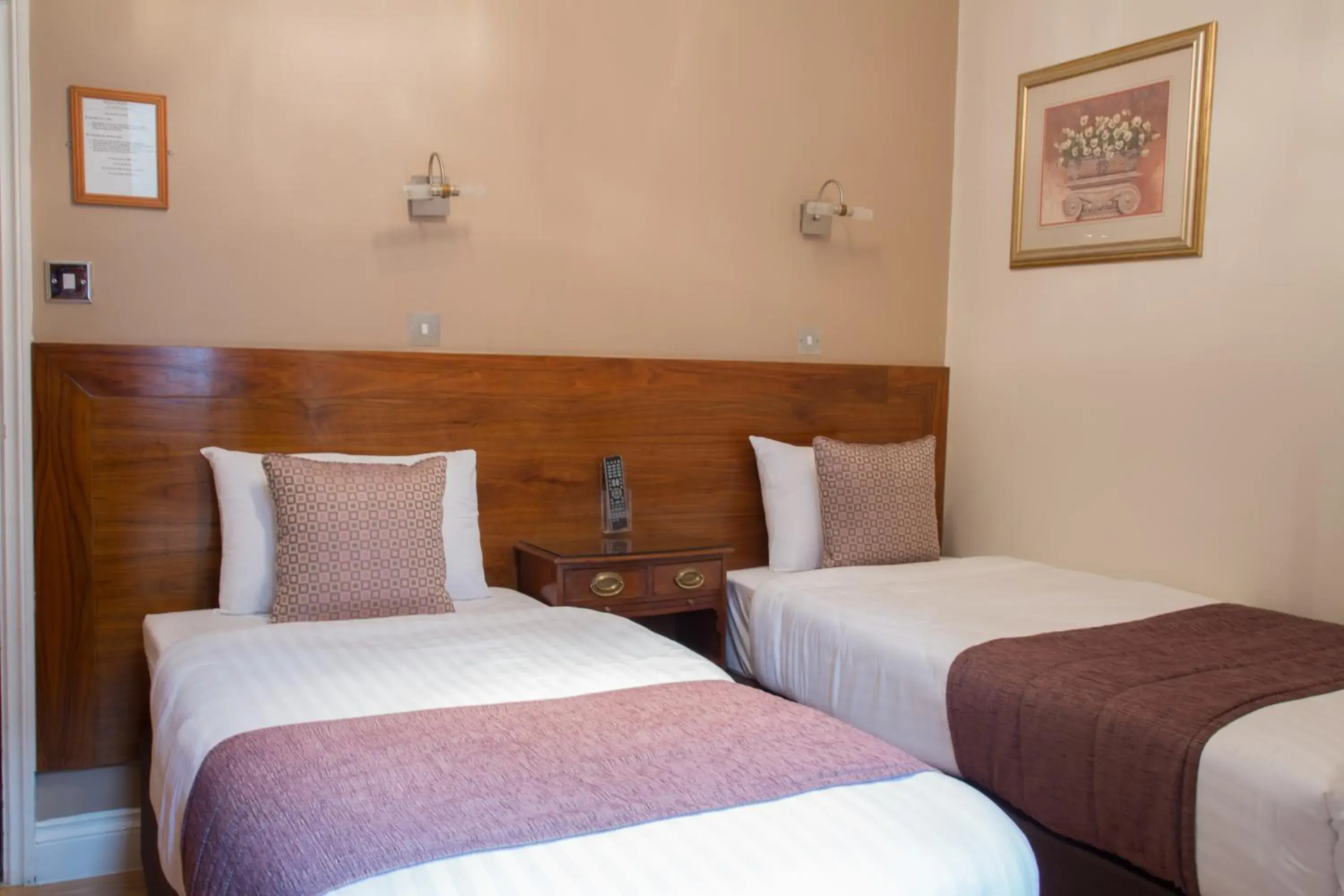 Twin Room in Garden View Hotel Twin Room in Garden View Hotel