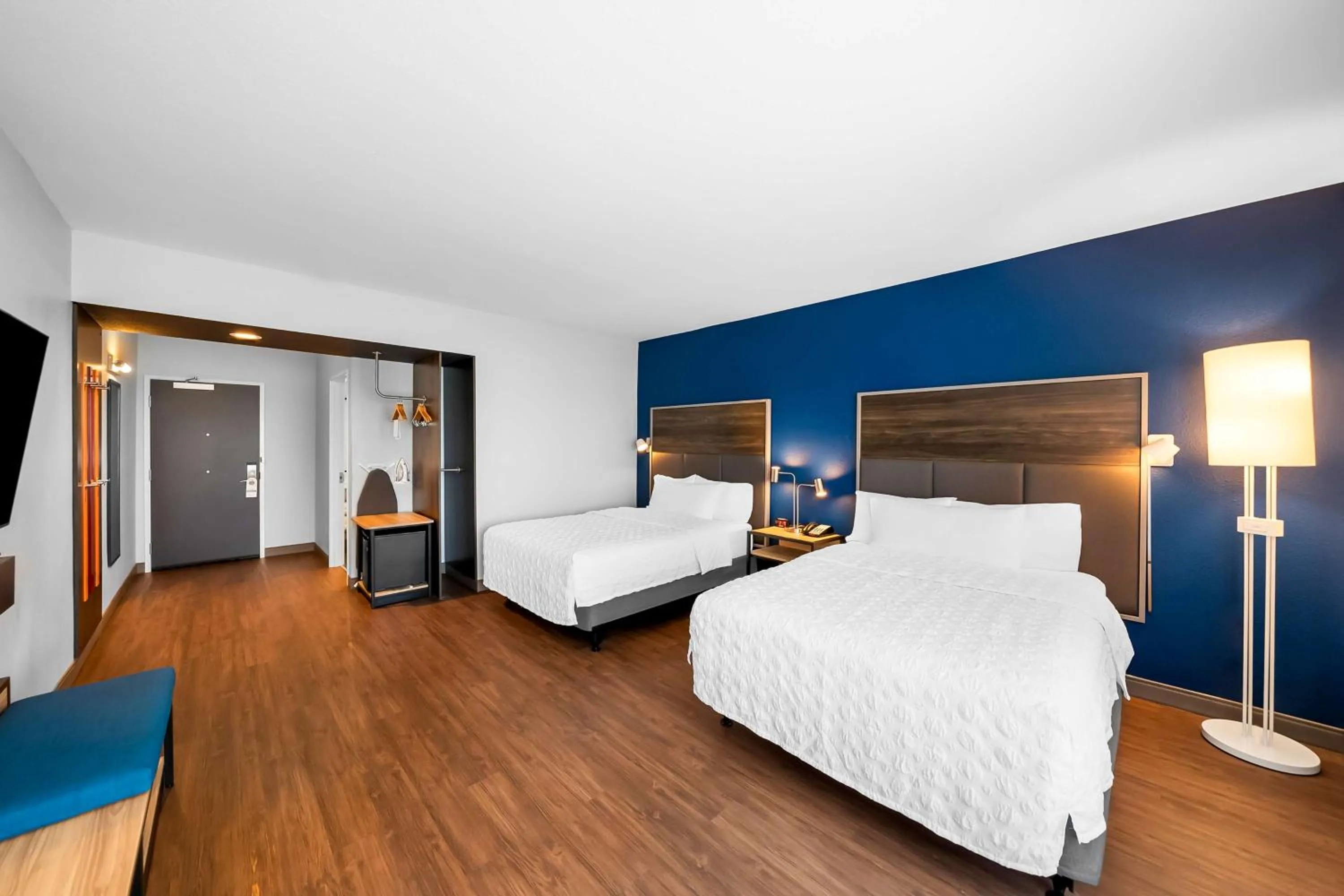 Bed in Tru by Hilton Plano Hwy 75