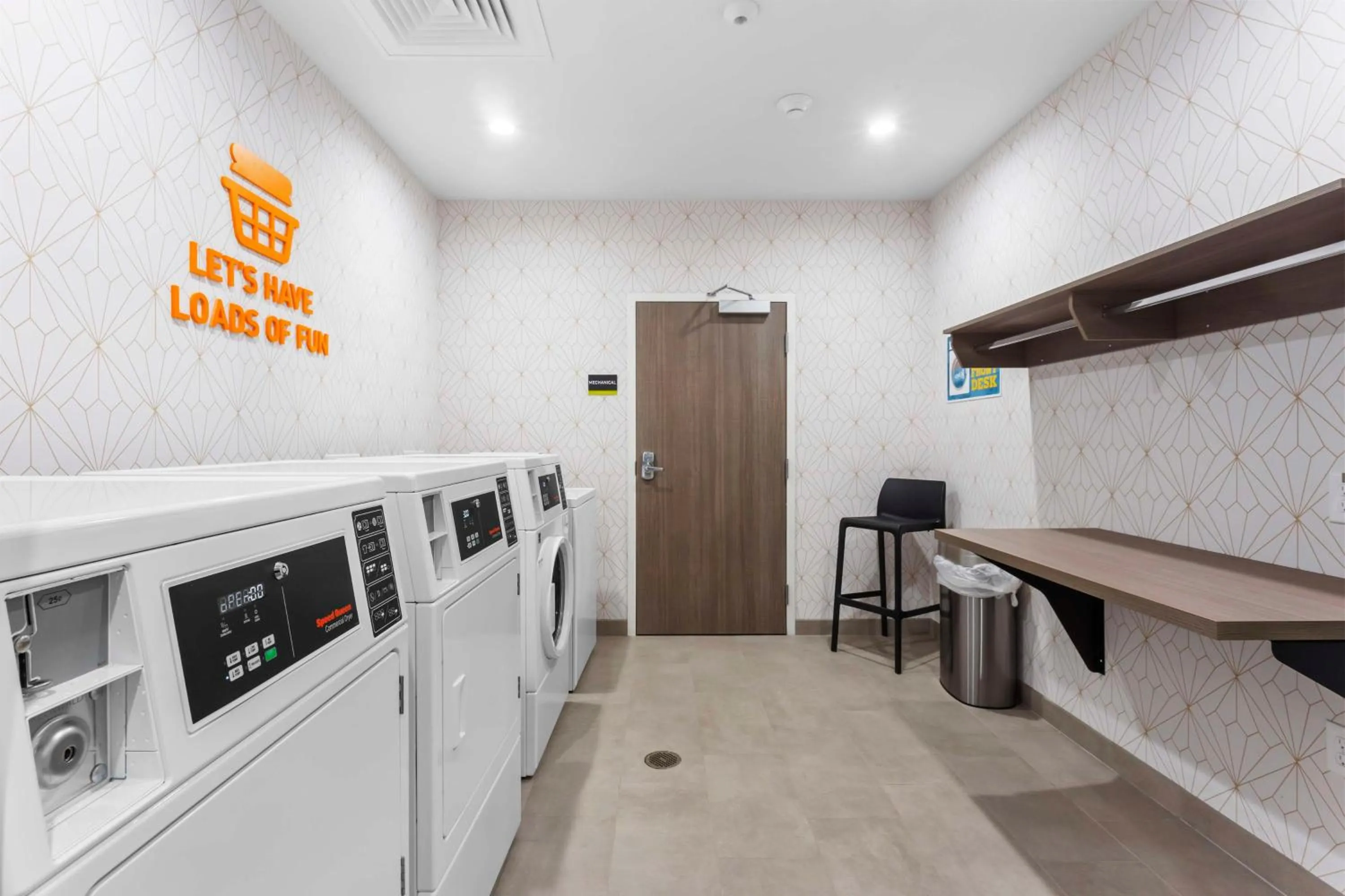 laundry in Home2 Suites By Hilton Lake Jackson