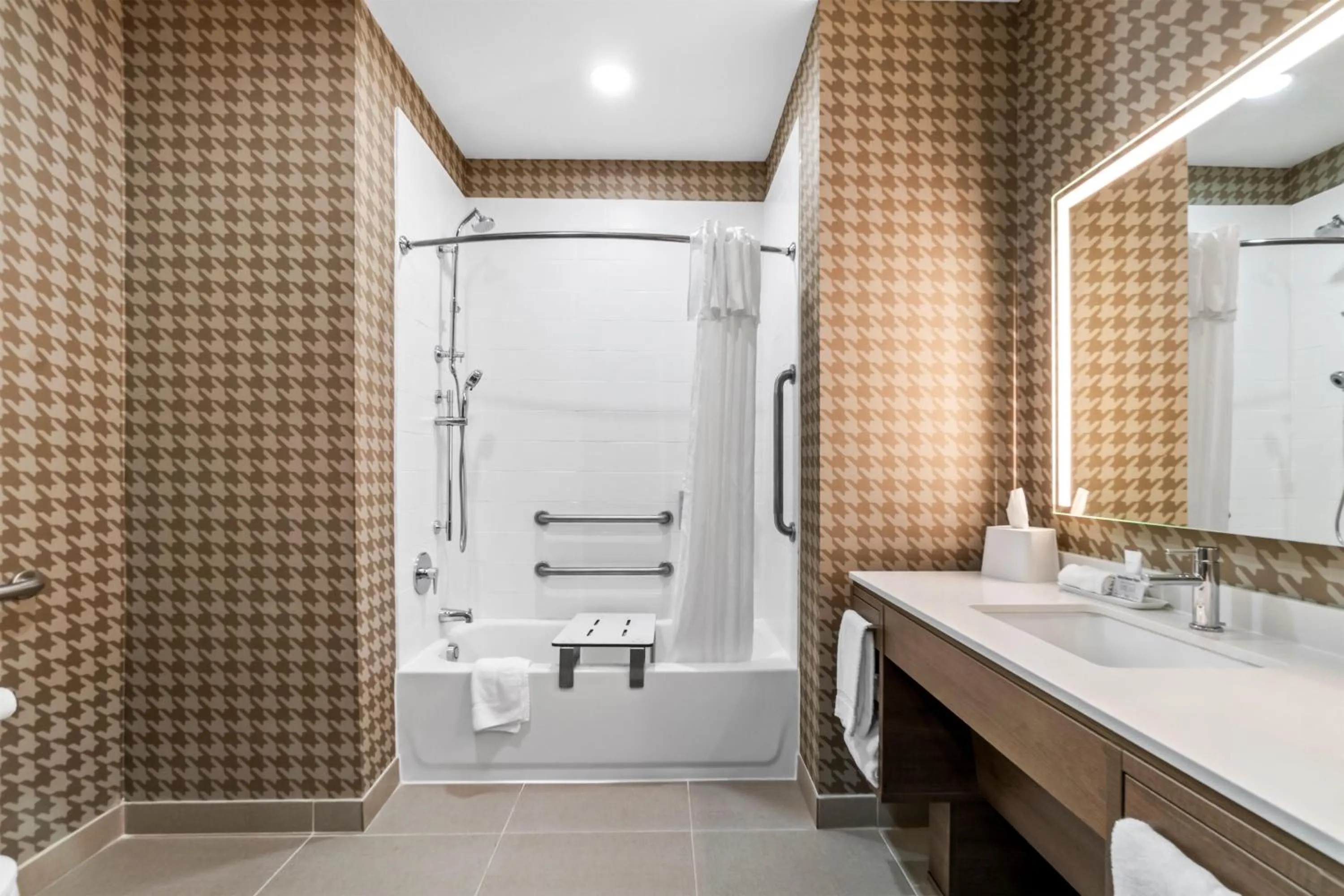 Bathroom in Home2 Suites By Hilton Marion