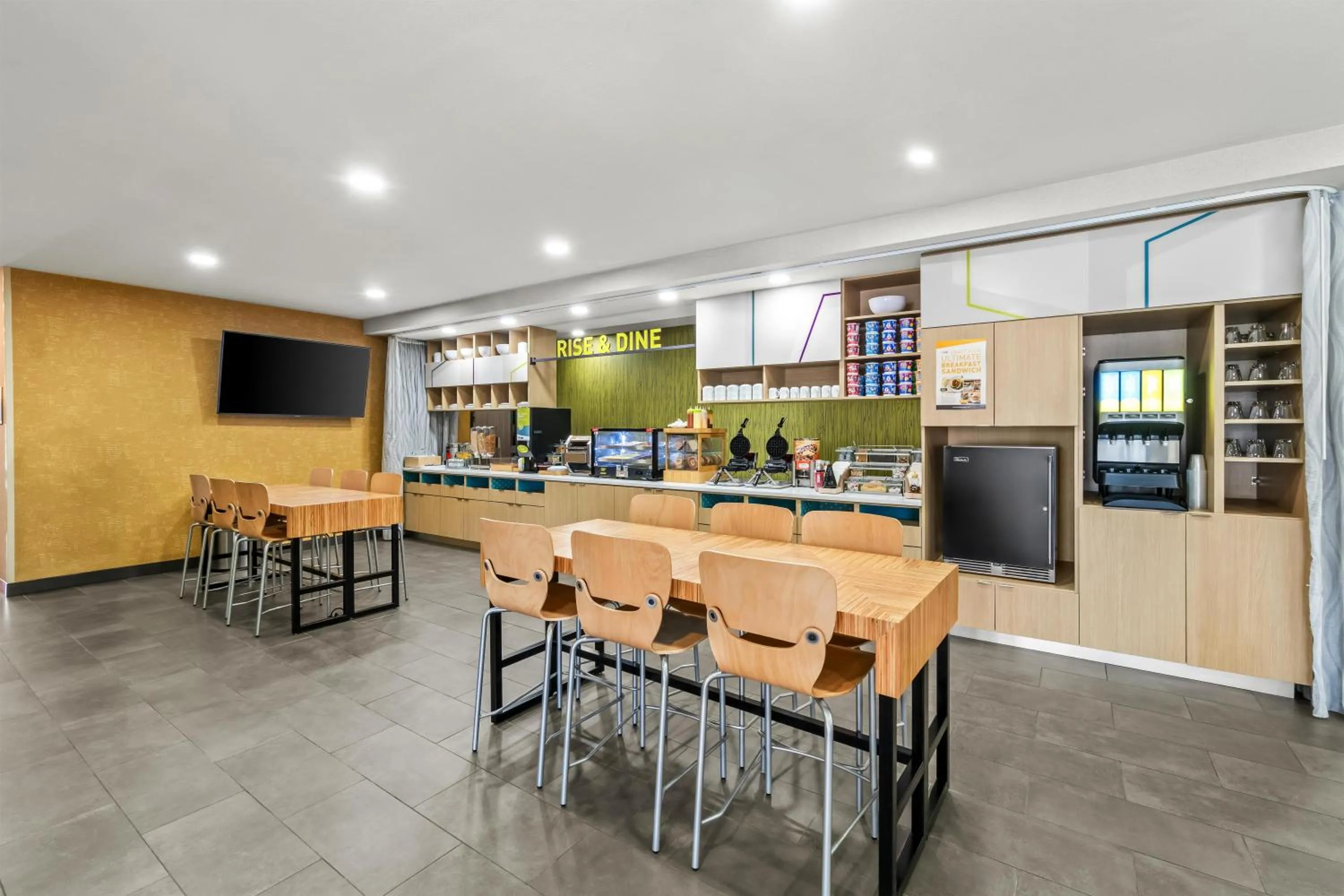 Breakfast in Home2 Suites By Hilton Marion