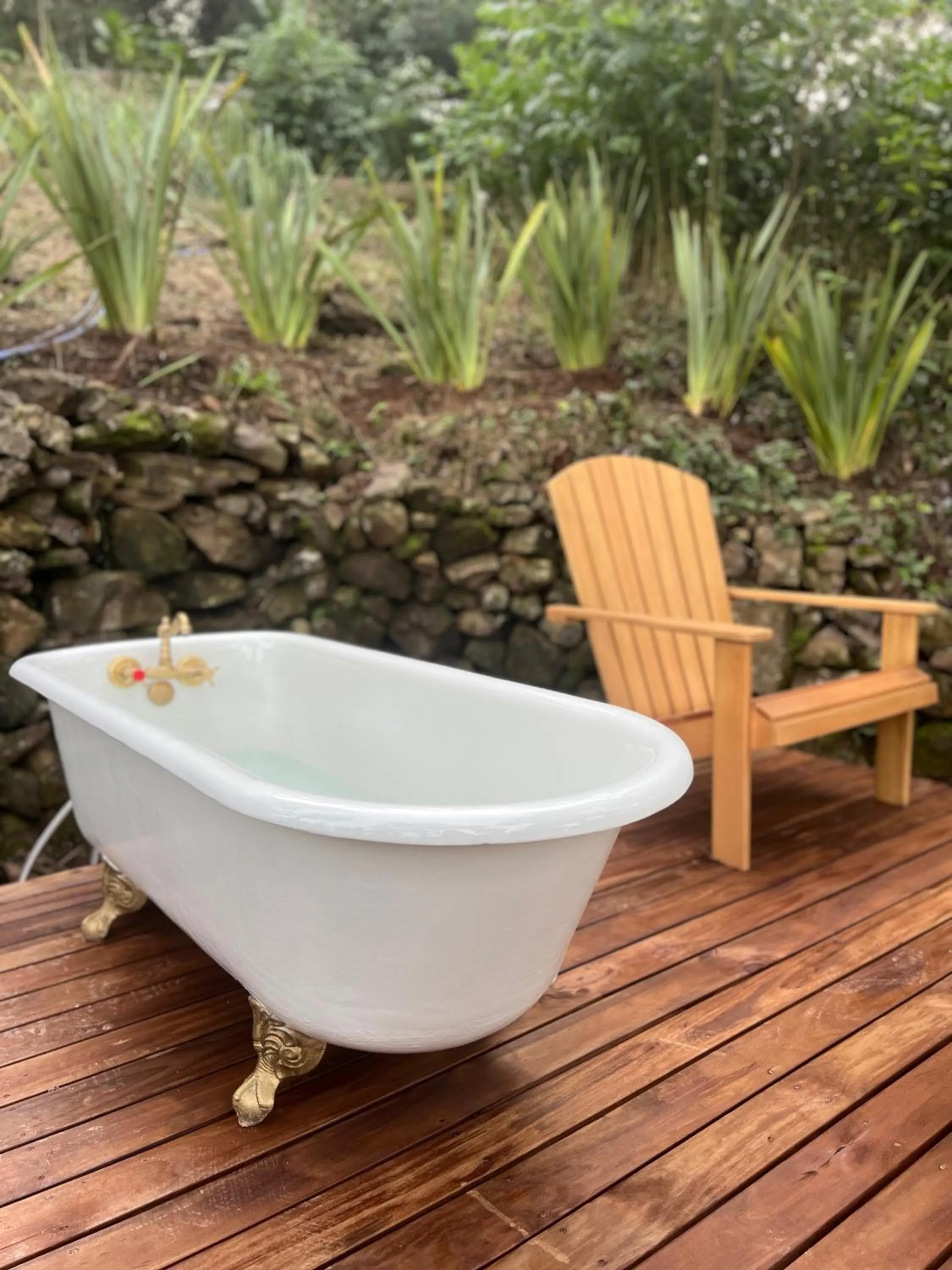 Open Air Bath in Taboo Refúgio