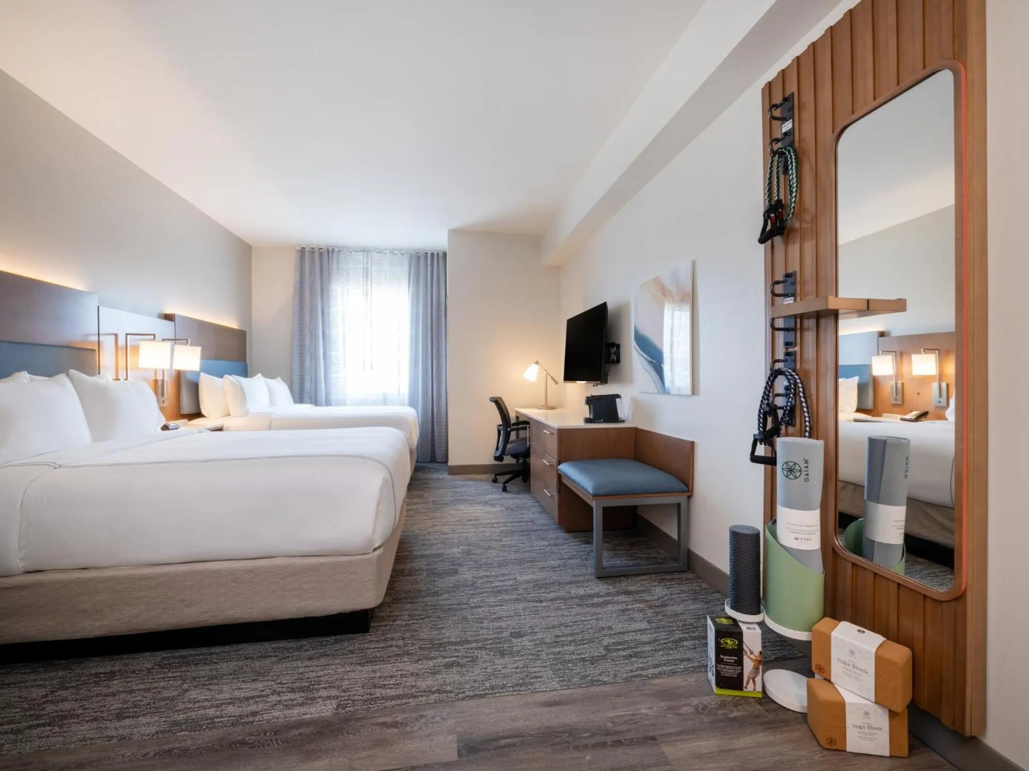 Photo of the whole room, Bed in EVEN Hotel Miami - Doral Area by IHG