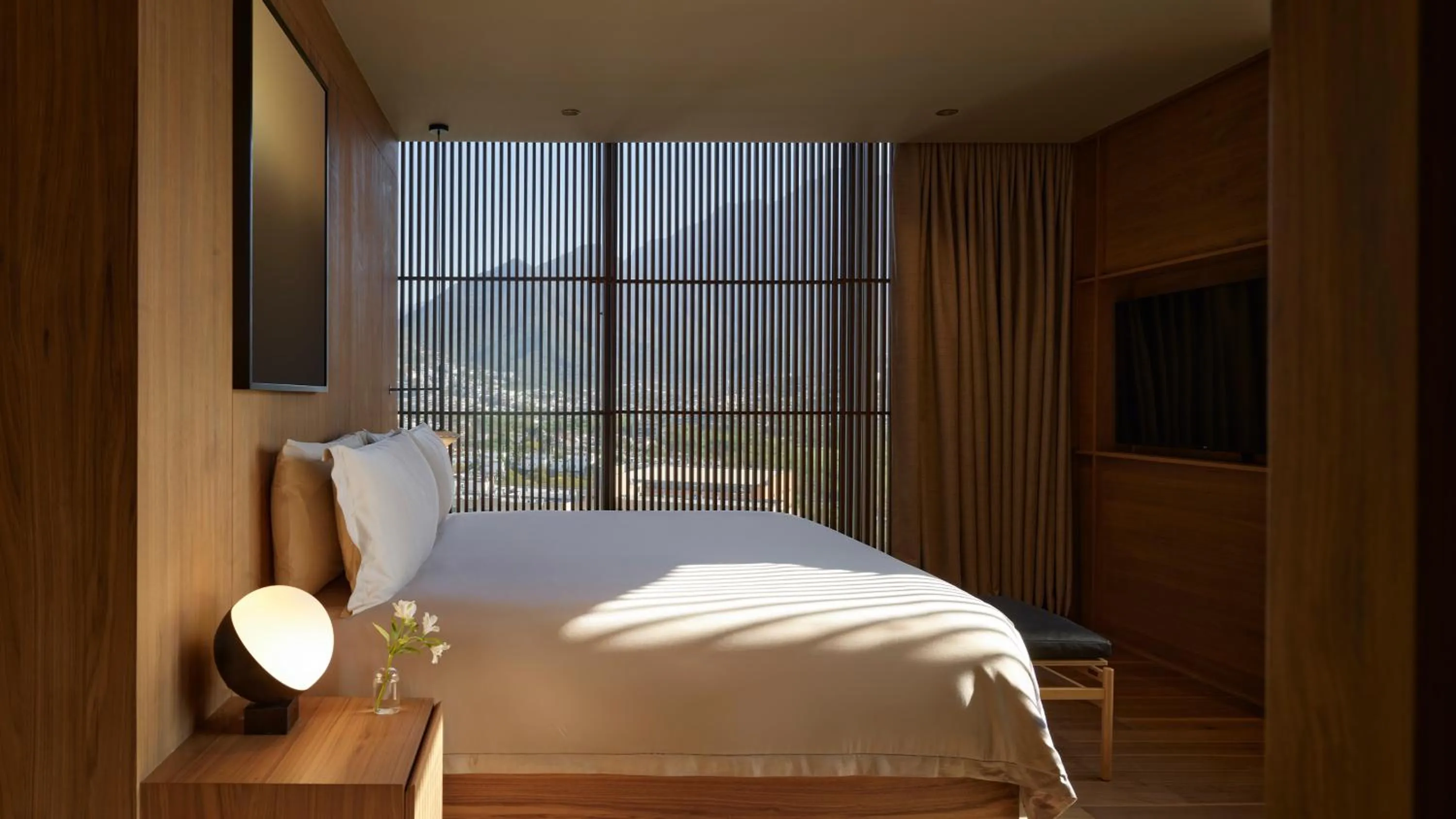 Bed in Presidente InterContinental Monterrey by IHG