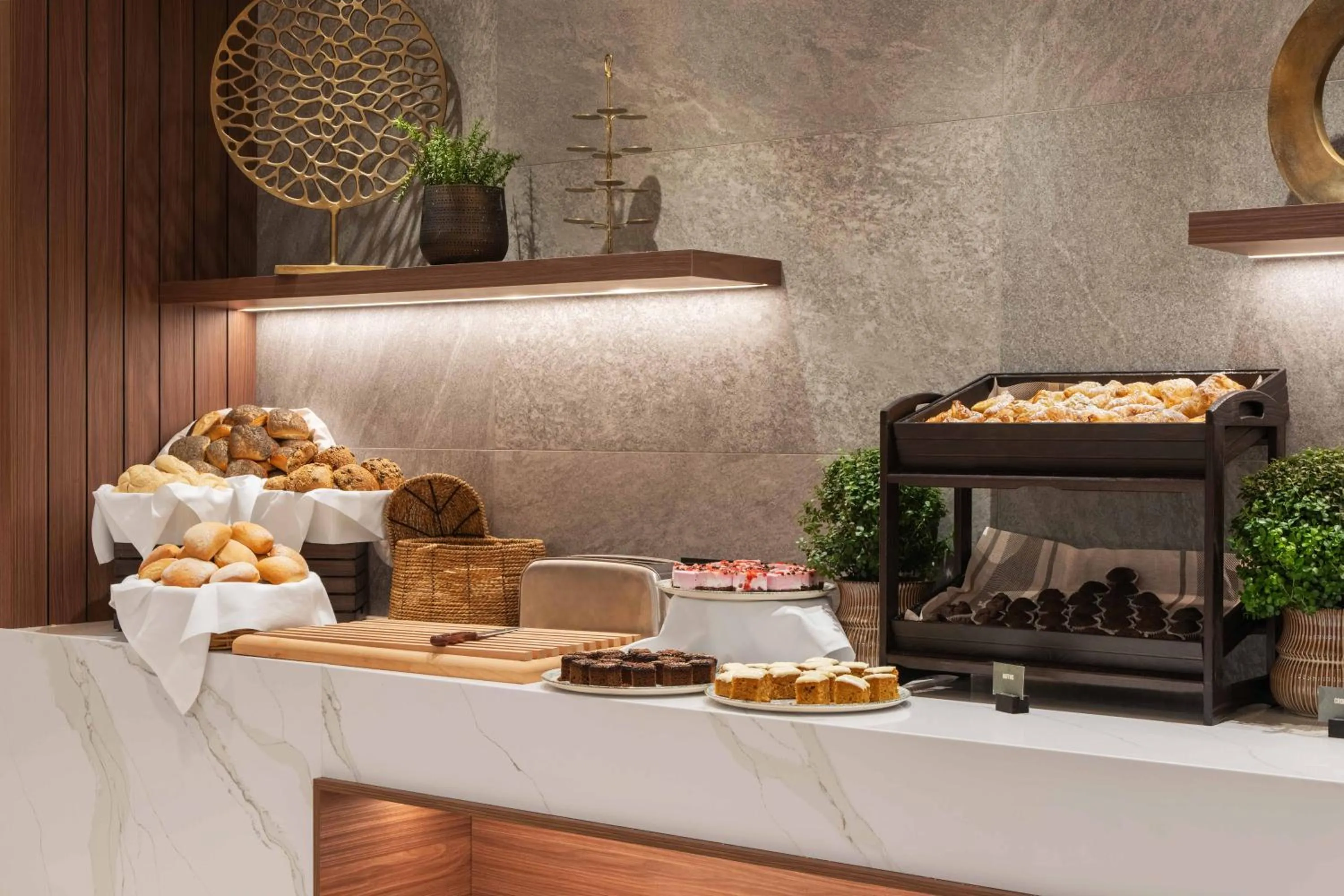 Breakfast in voco Stockholm - Kista by IHG