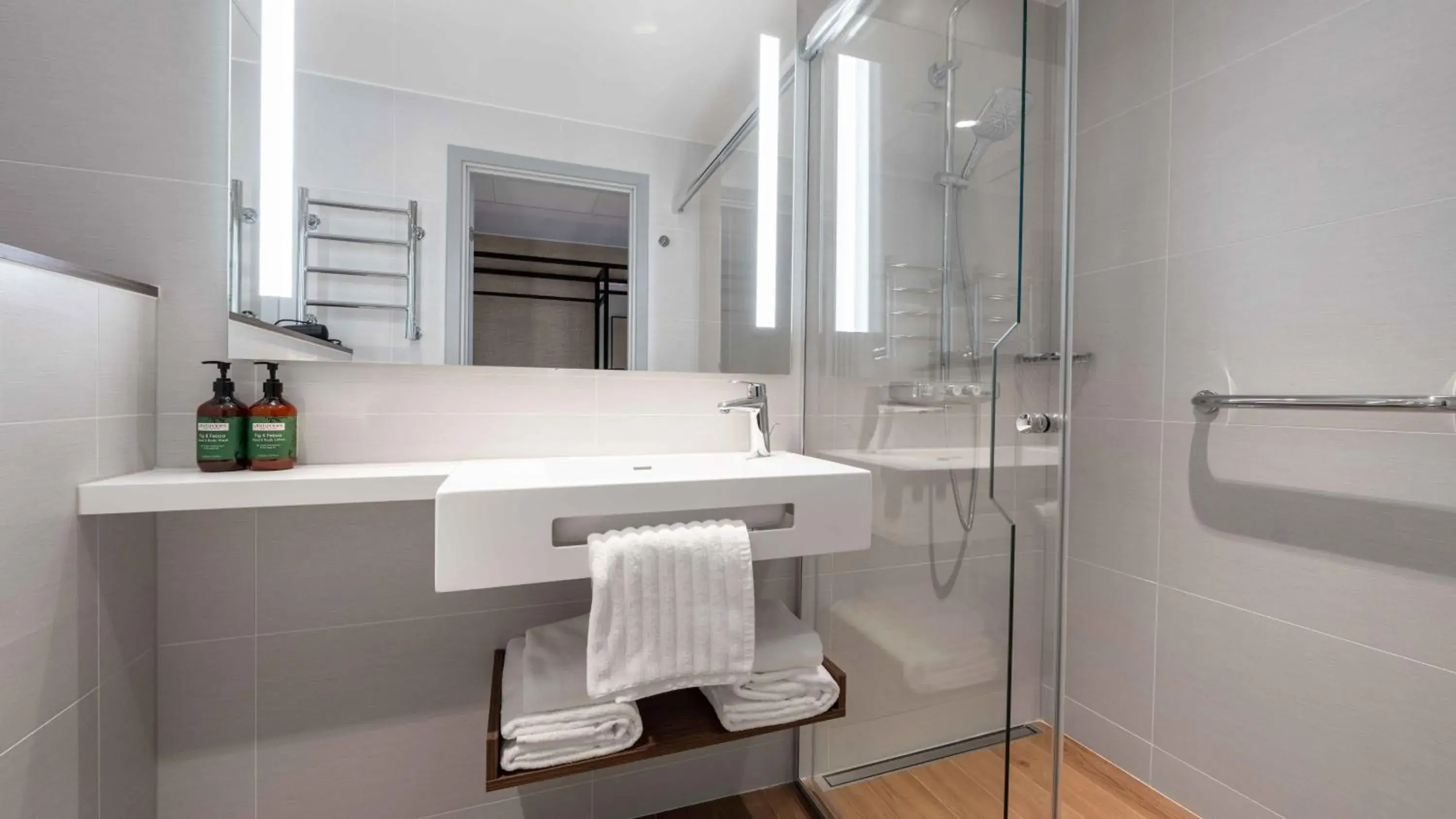 Standard King Room with Free Spa Access in voco Stockholm - Kista, an IHG Hotel Standard King Room with Free Spa Access in voco Stockholm - Kista, an IHG Hotel