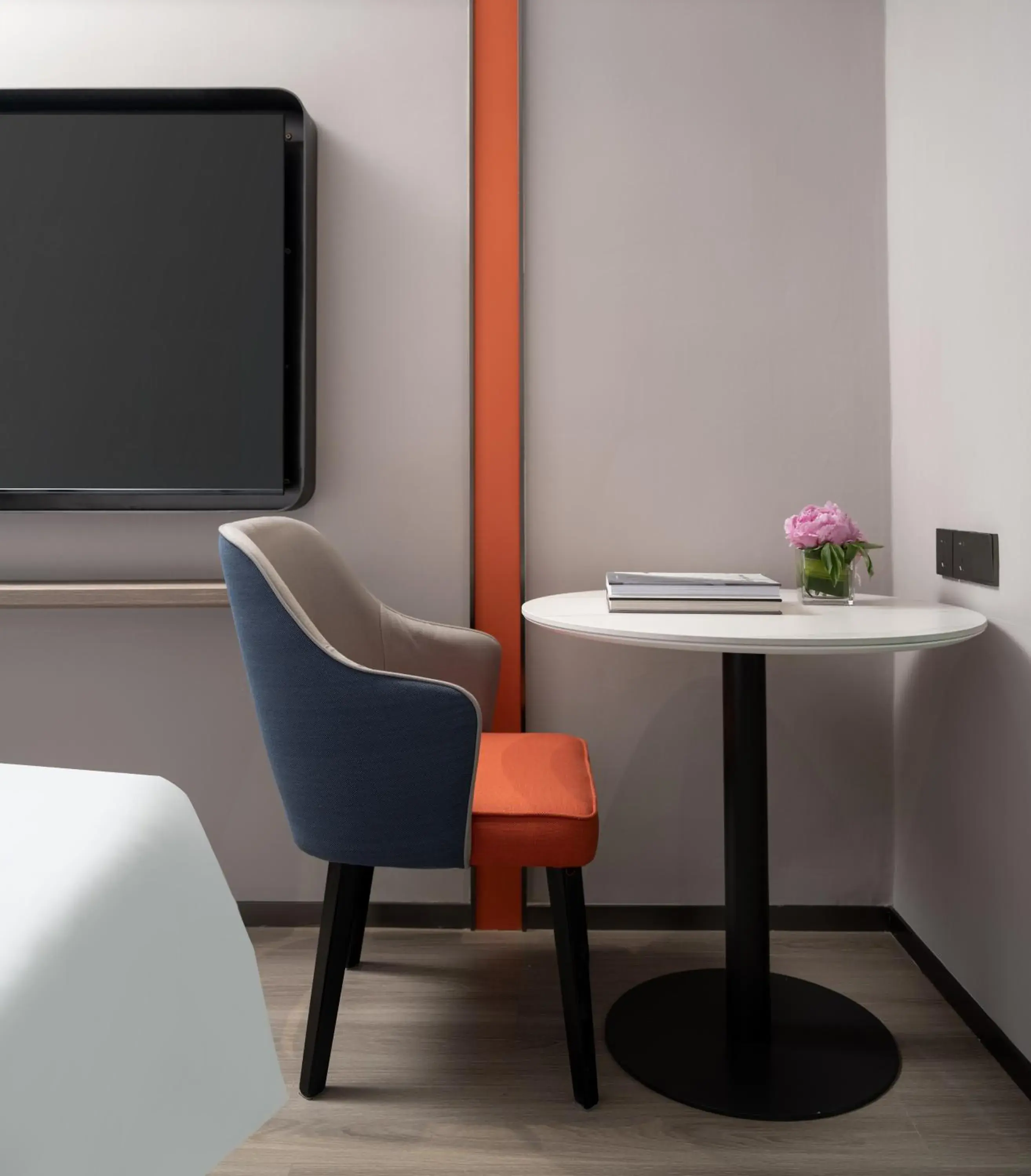 Standard Double Room with Two Double Beds - High Floor in Holiday Inn Express Zhengzhou Garden Road Standard Double Room with Two Double Beds - High Floor in Holiday Inn Express Zhengzhou Garden Road