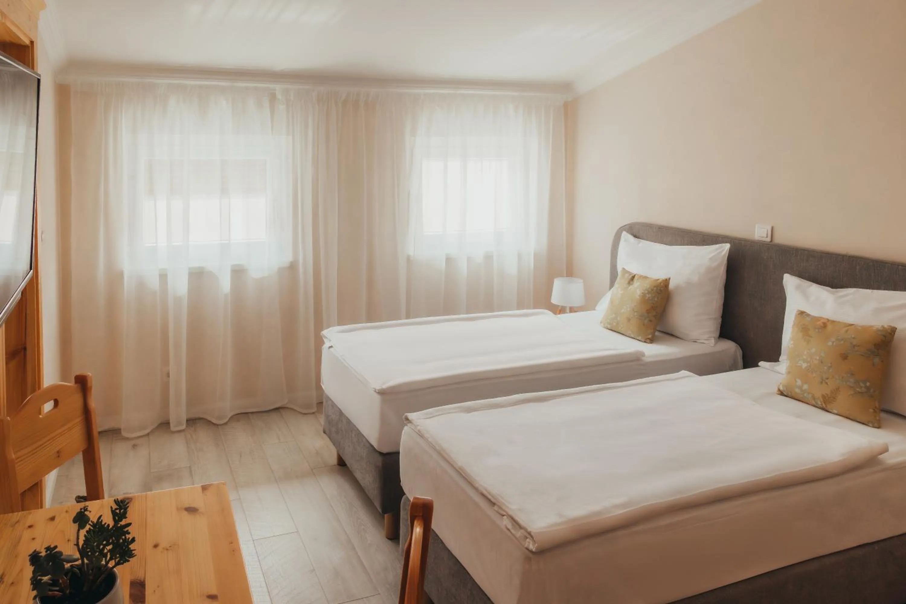 Bedroom, Bed in Hotel Kadoor