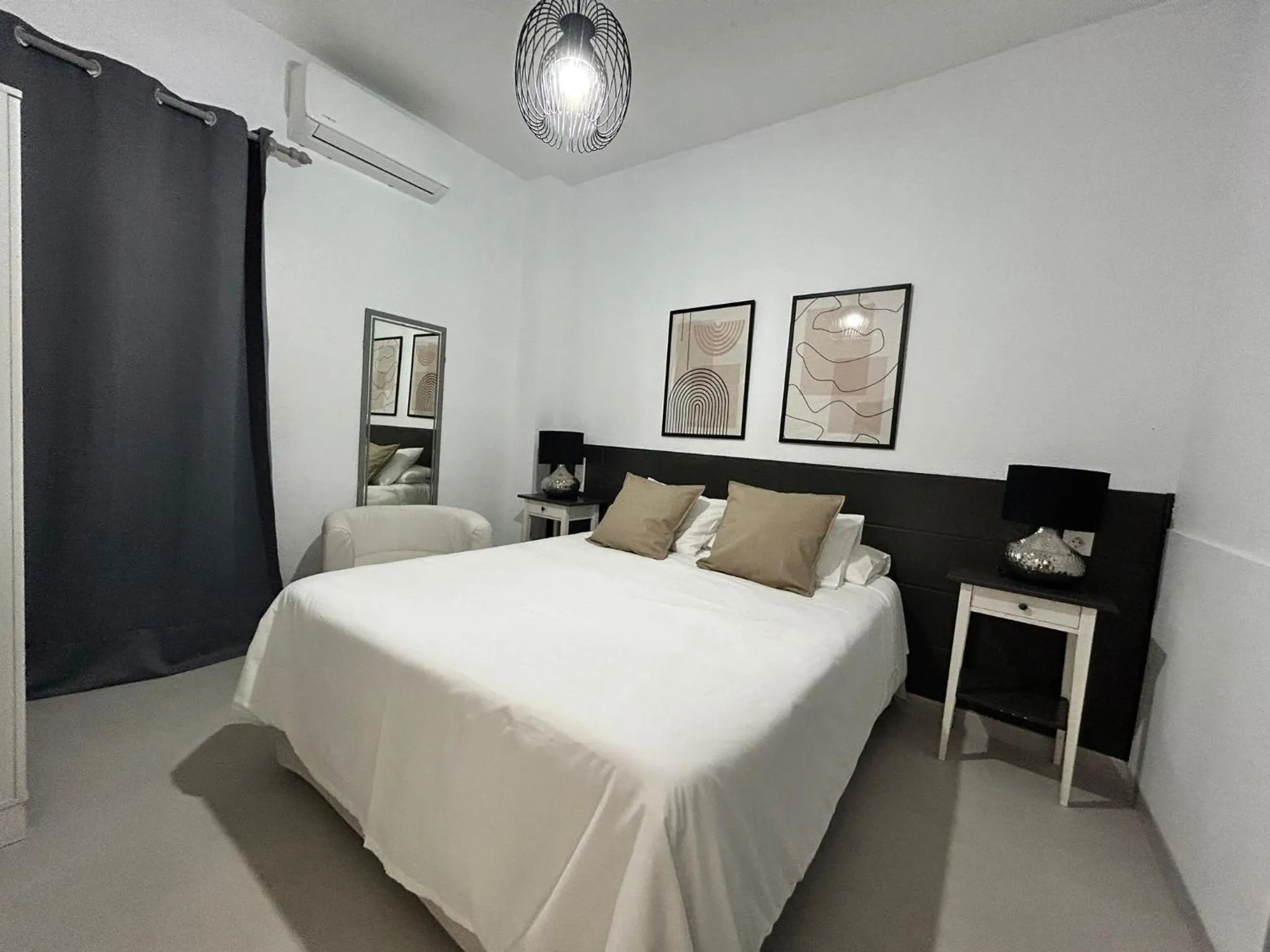 Bed in Hostal Berlin