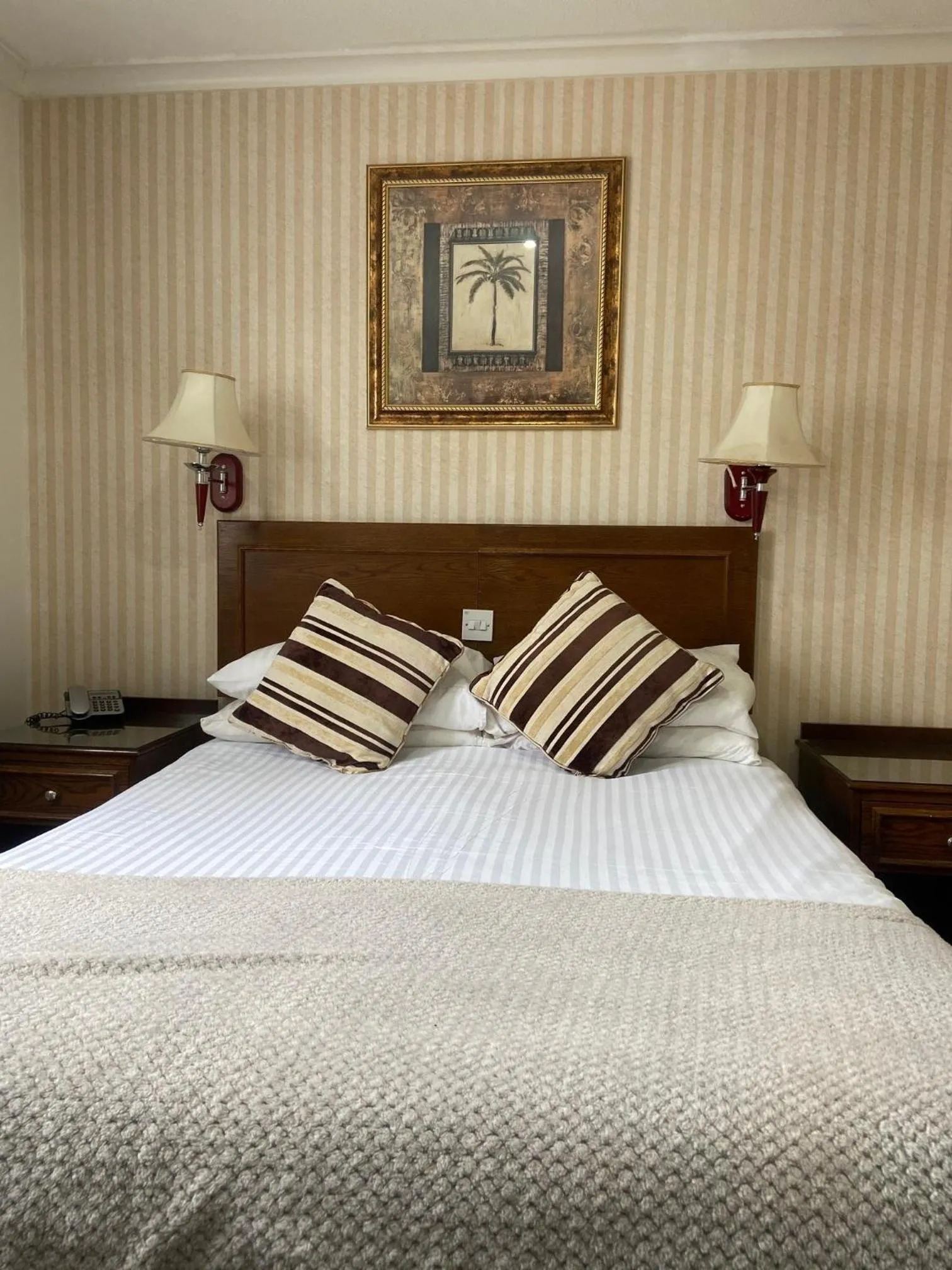 Bedroom, Bed in Durrant House Hotel