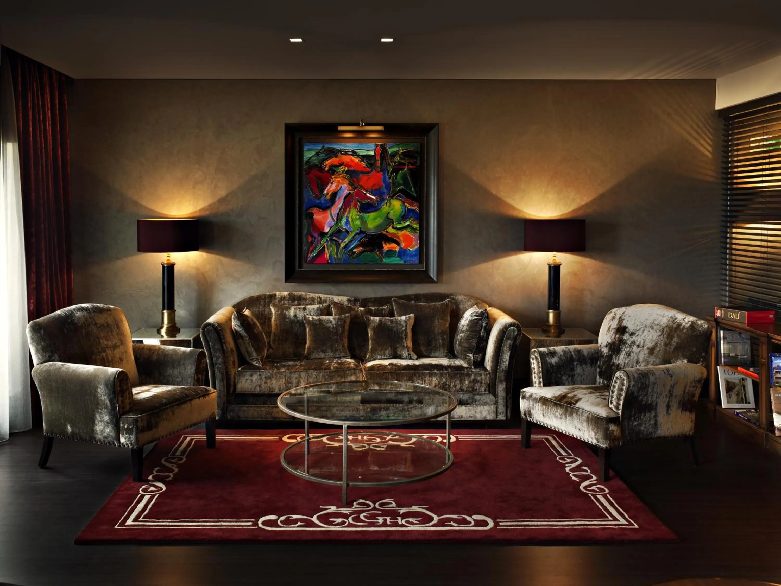 Communal lounge/ TV room in Hotel Castillo de Gorraiz&Spa