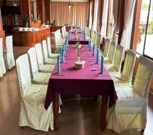 Restaurant/places to eat in Dara Reang Sey Angkor Hotel