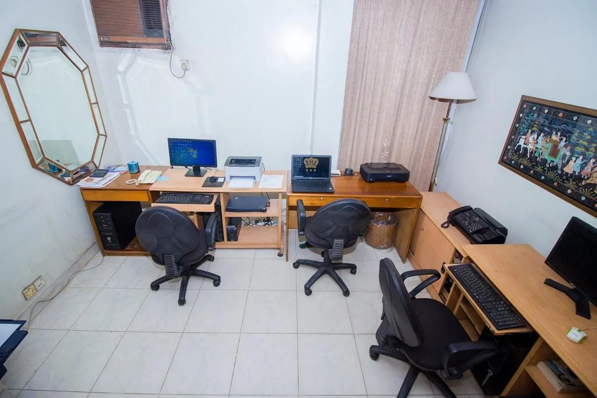 TV and multimedia in Hotel de Crystal Crown