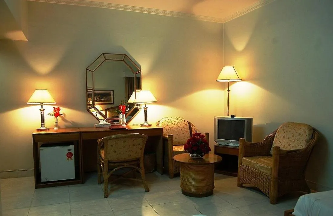 Living room in Hotel de Crystal Crown