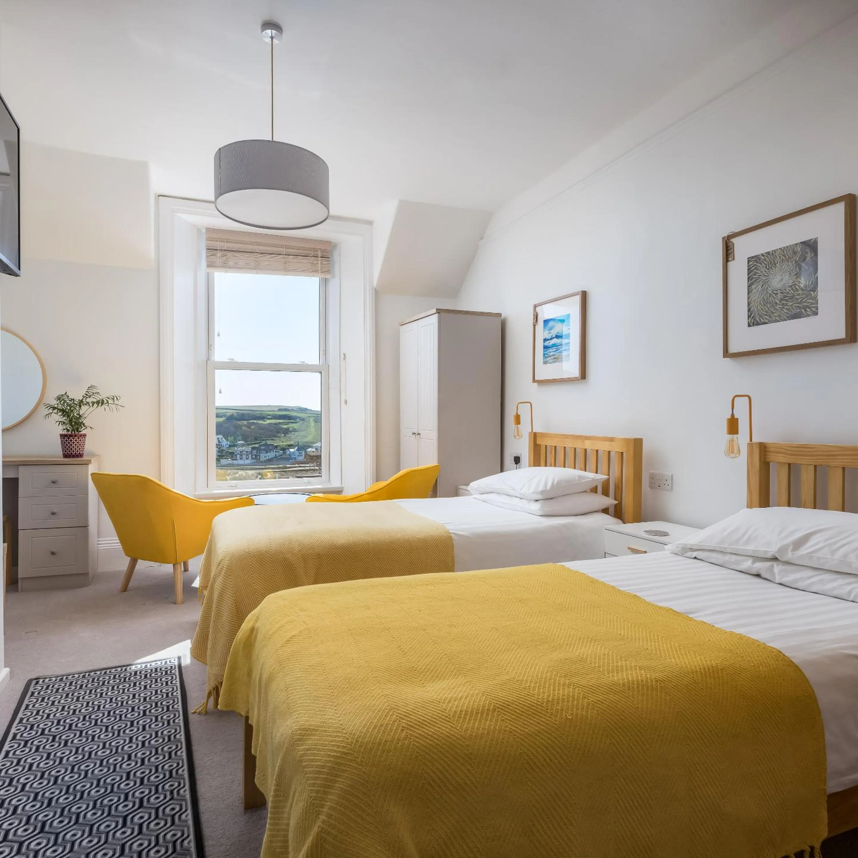 Bedroom, Bed in The Edge Of The Beach formally The Edgcumbe Hotel