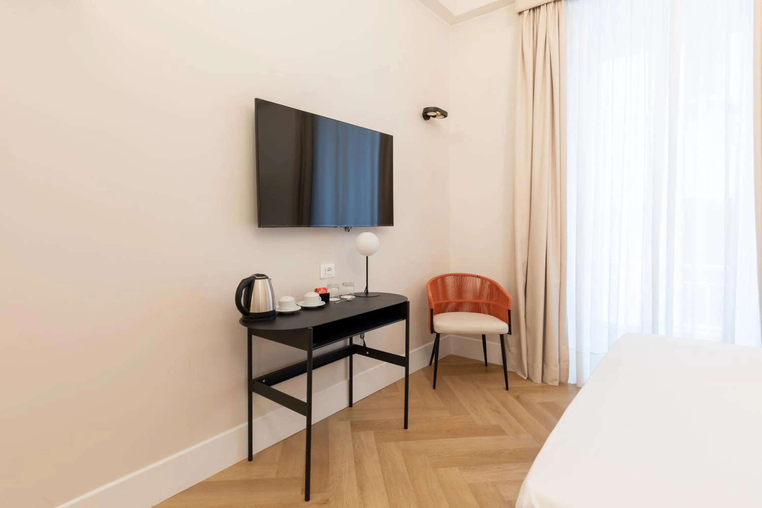 TV and multimedia, Bed in Relais Ammira