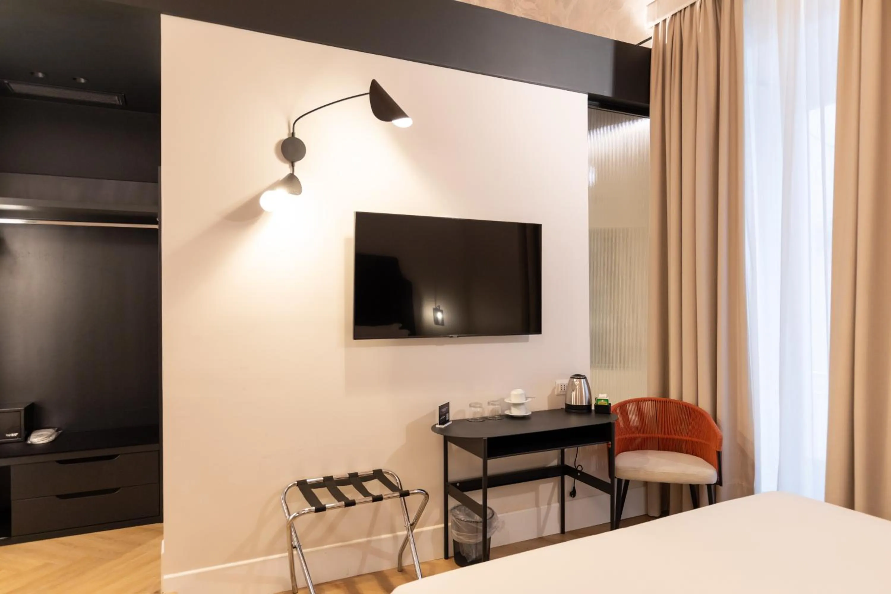 TV and multimedia, Bed in Relais Ammira
