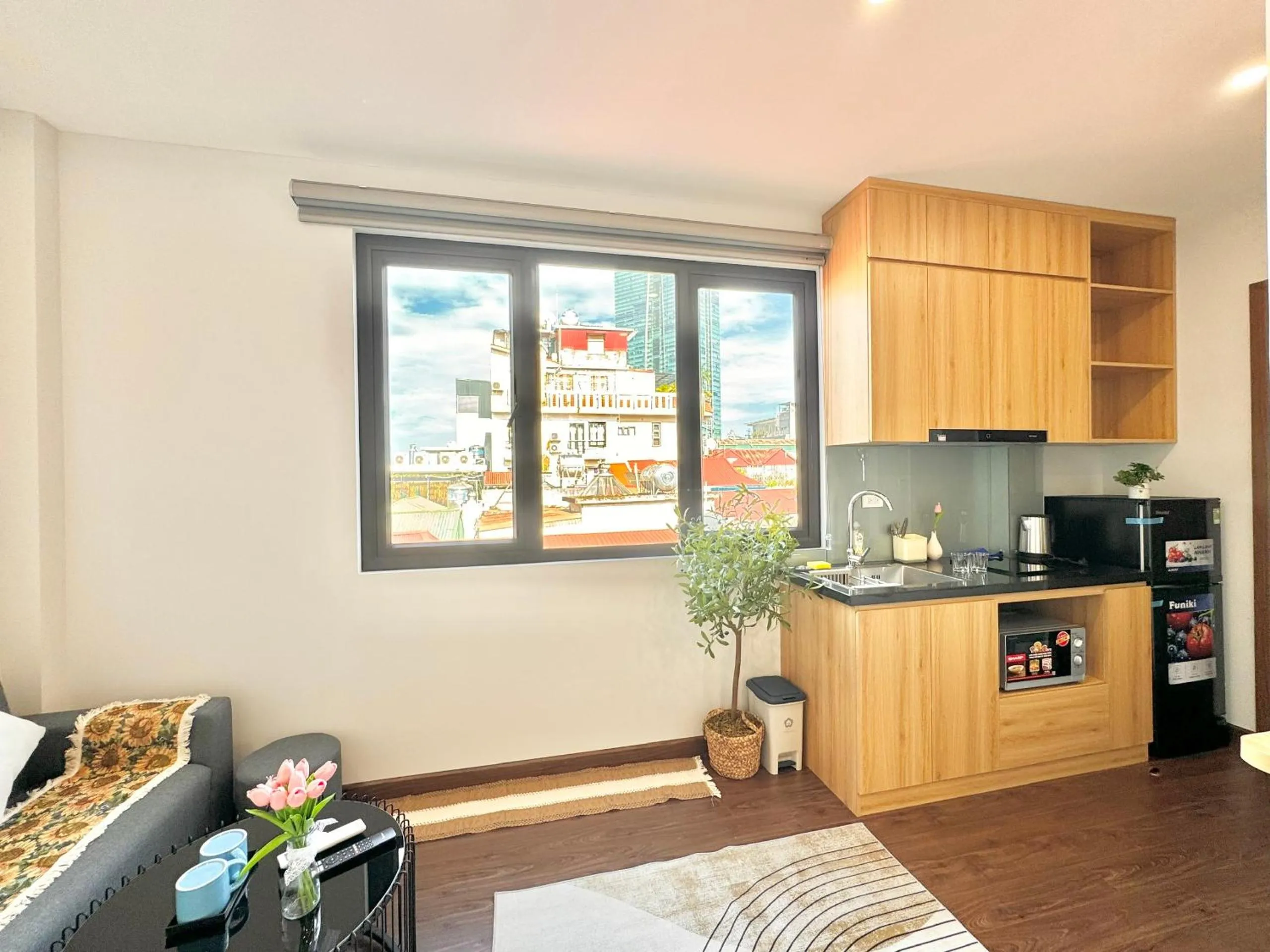 Coffee/tea facilities in The Little Home - Đào Tấn - Cozy home - Bathtub - Comfy